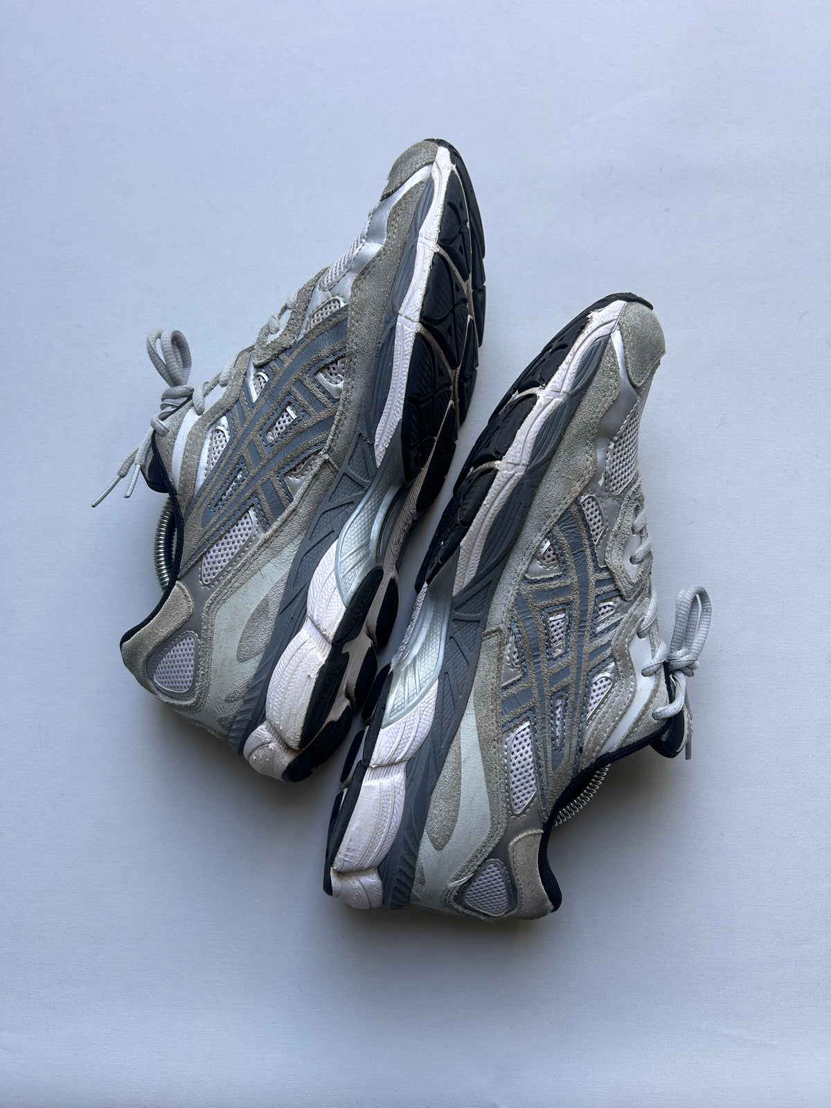 ASICS GEL NYC SILVER (44EU)