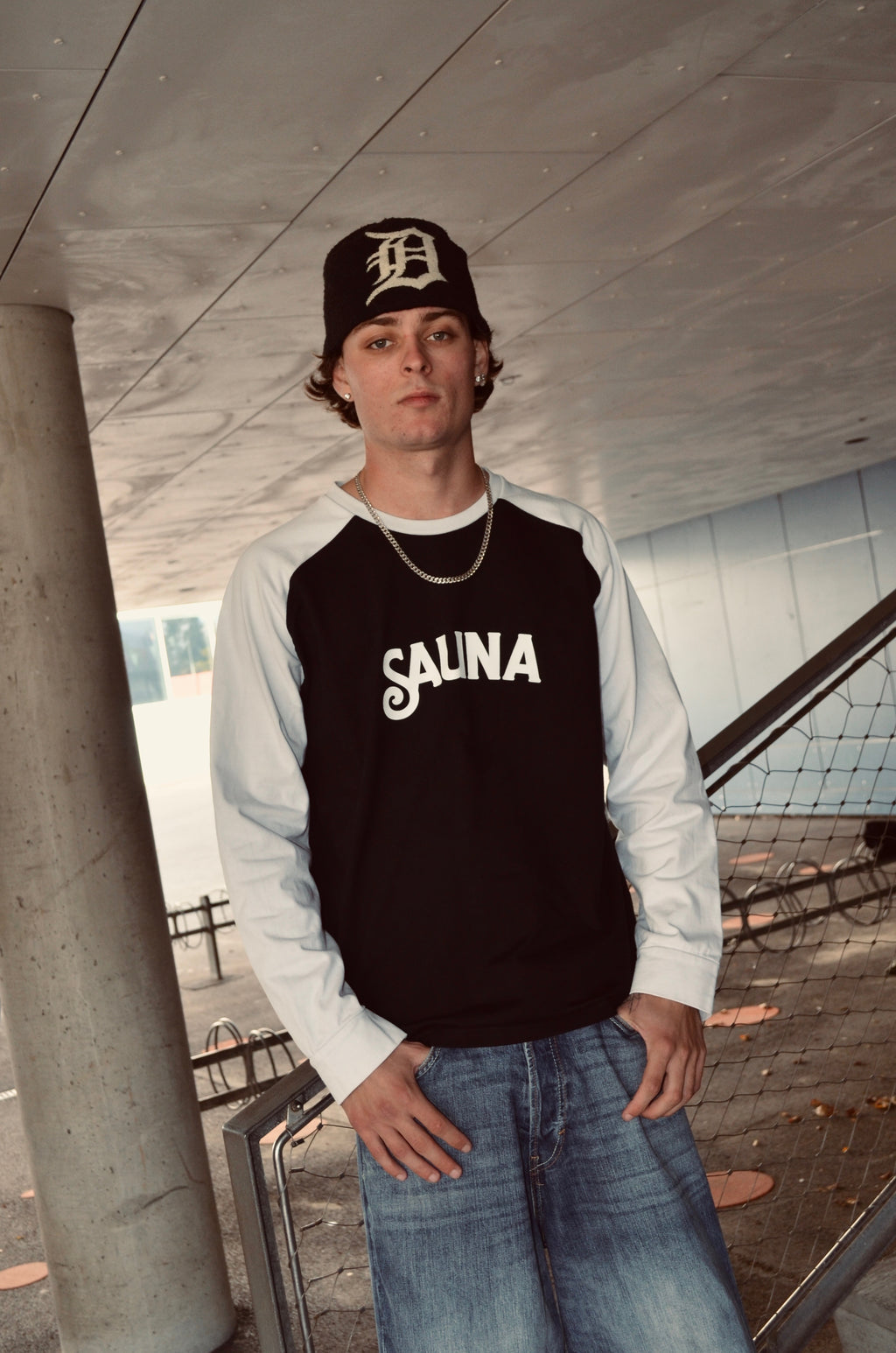 SAUNA RAGLAN LONGSLEEVE (M)