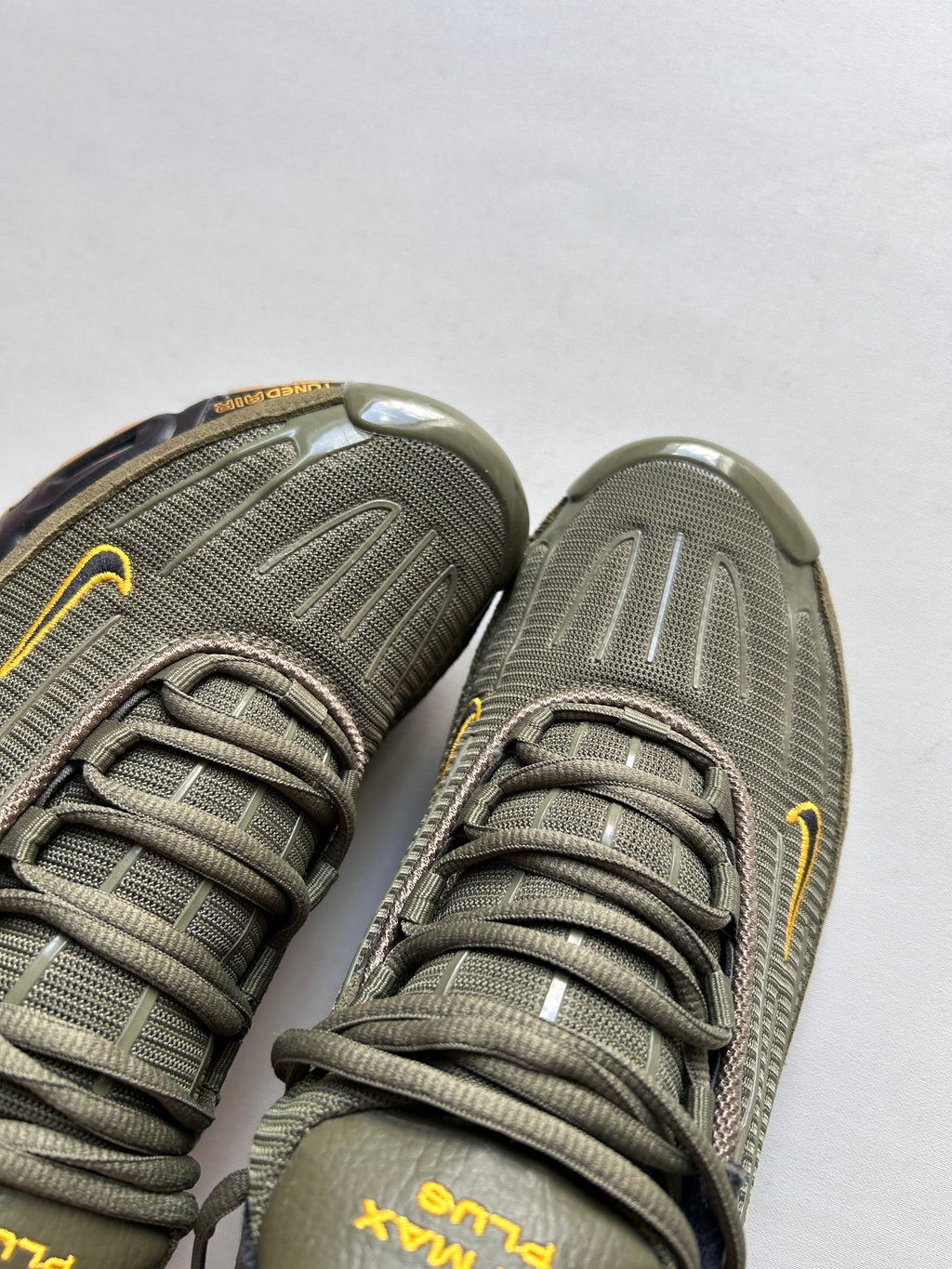 AIR MAX PLUS 3 “OLIVE” 44EU