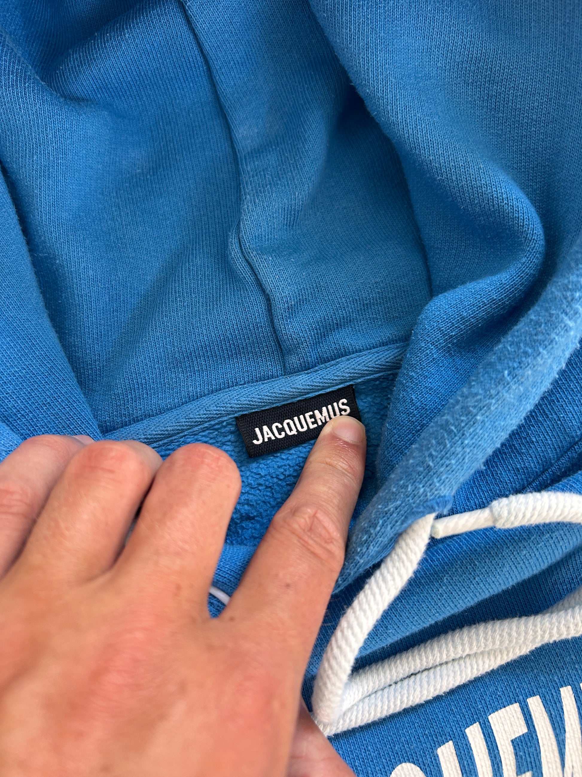 JAQUEMUS VAGUE HOODIE (XS)