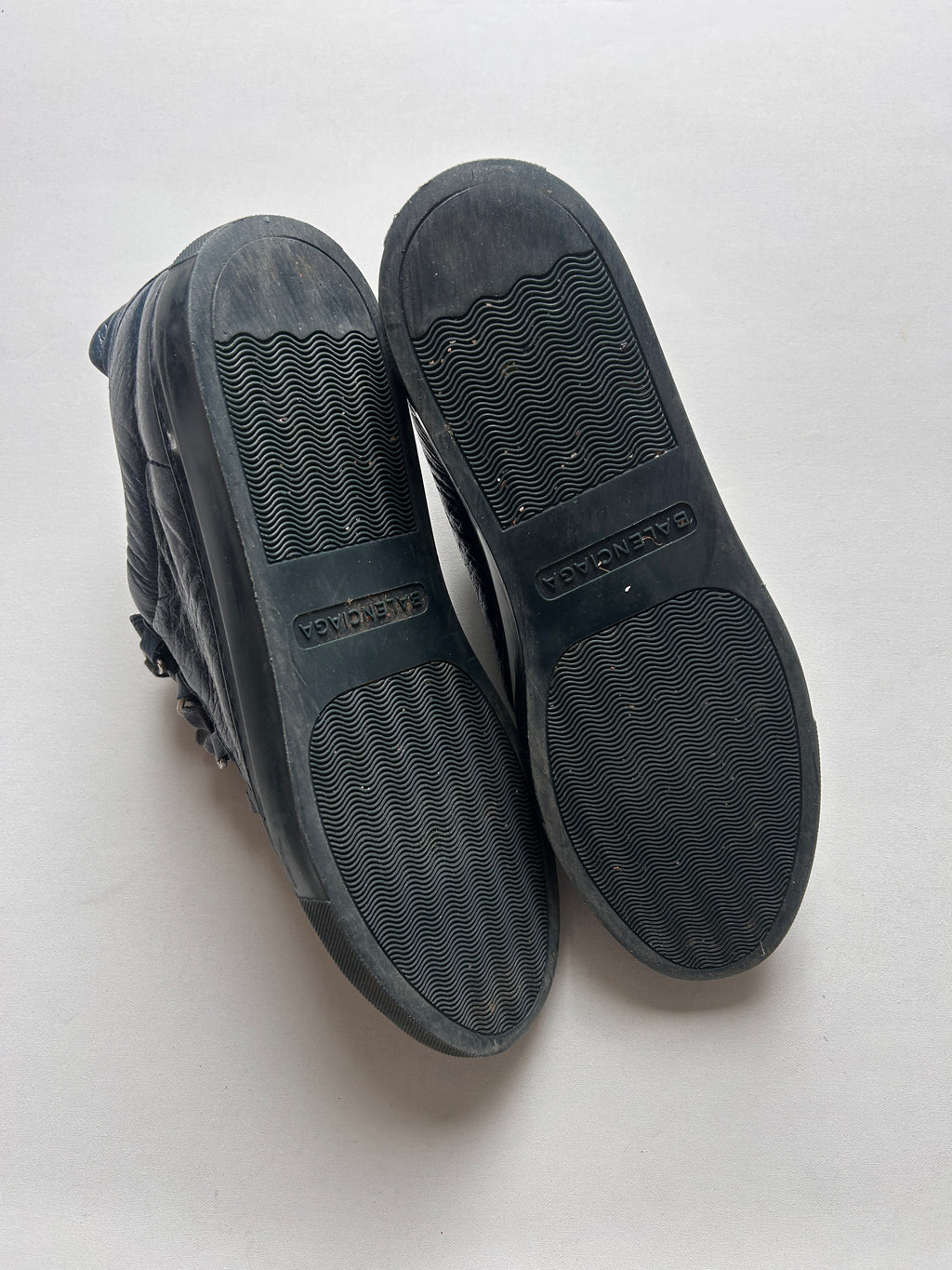 BALENCIAGA ARENA LOWS (45EU)