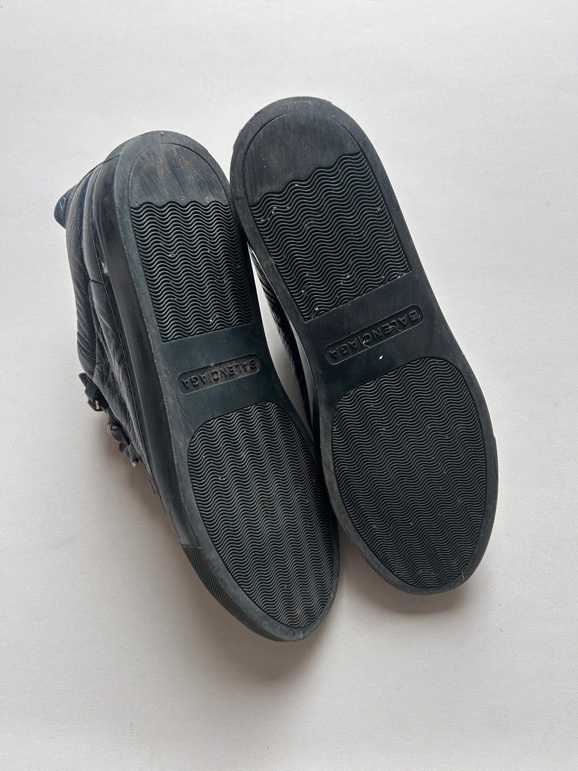 BALENCIAGA ARENA LOWS (45EU)