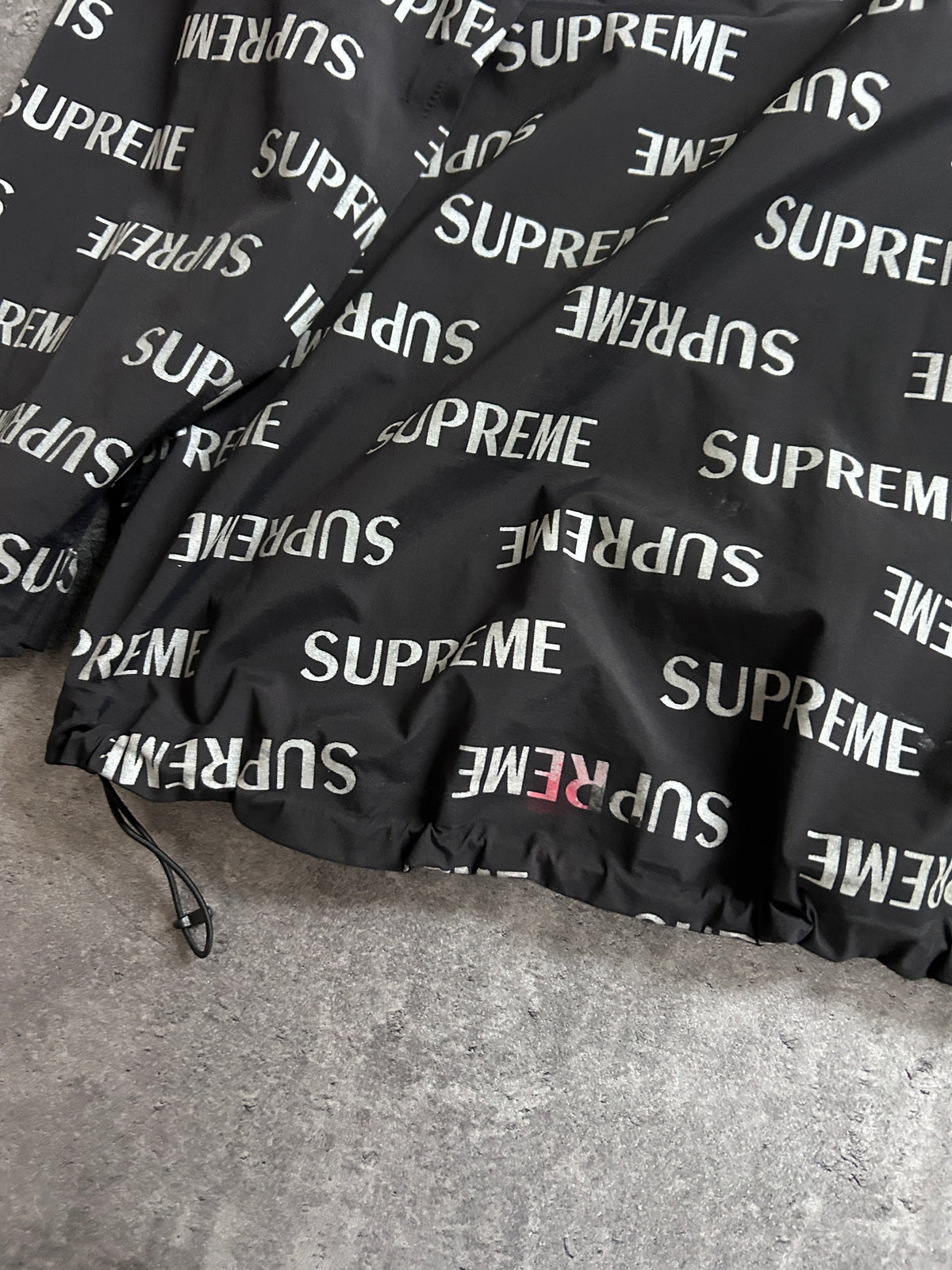 SUPREME REPEAT REFLECTIVE JACKET (XL)