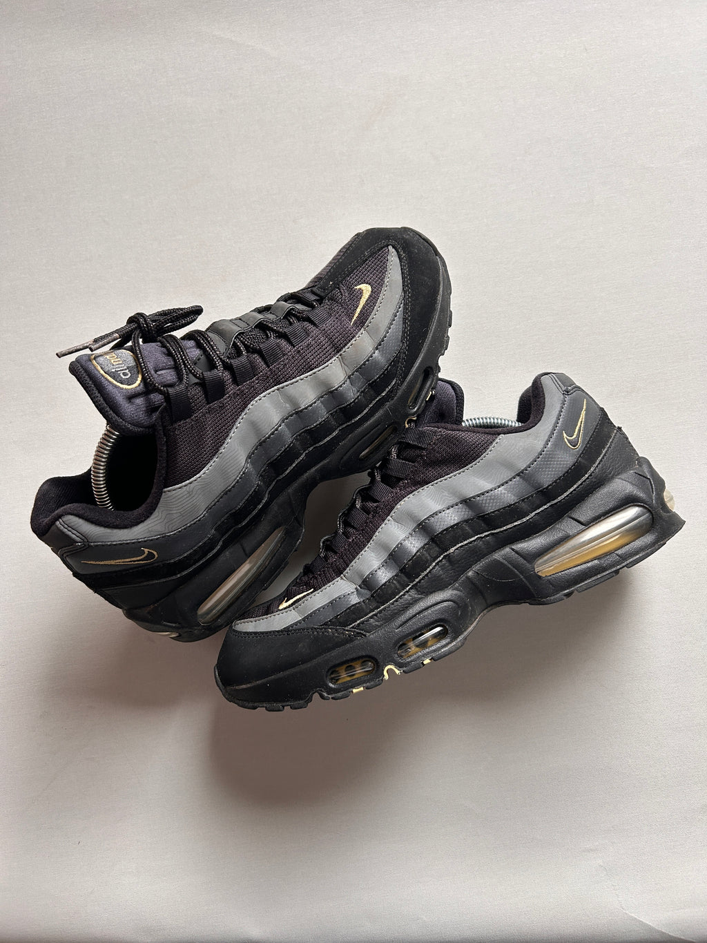 AIR MAX 95 BIG BUBBLE “BLACK/GOLD” 44,5EU