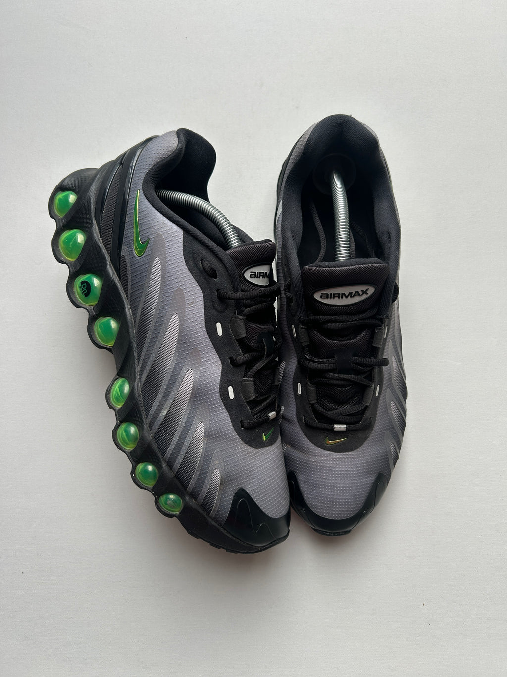 AIR MAX DN8 “BLACK/VOLT” 44,5EU