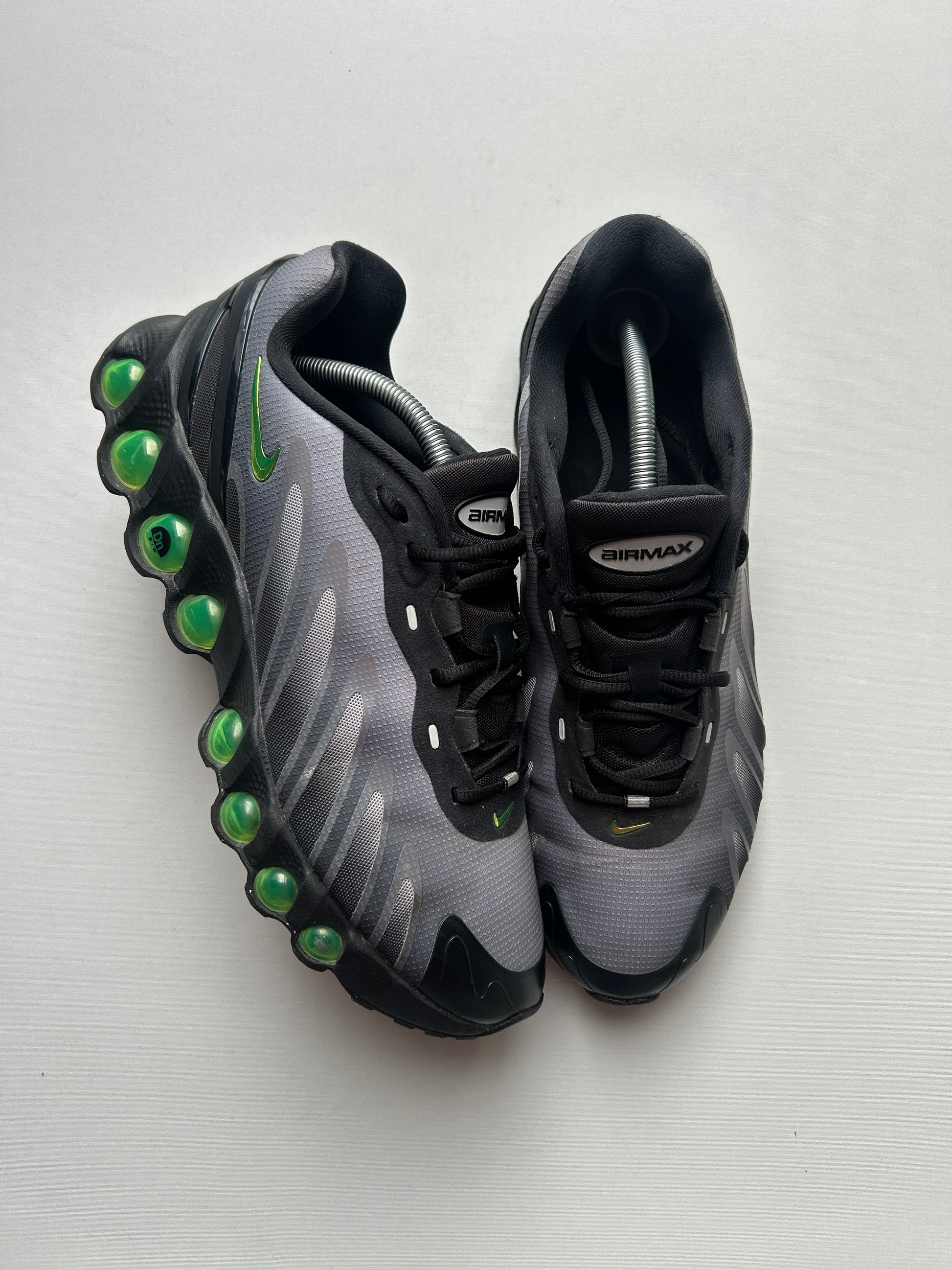 AIR MAX DN8 “BLACK/VOLT” 44,5EU