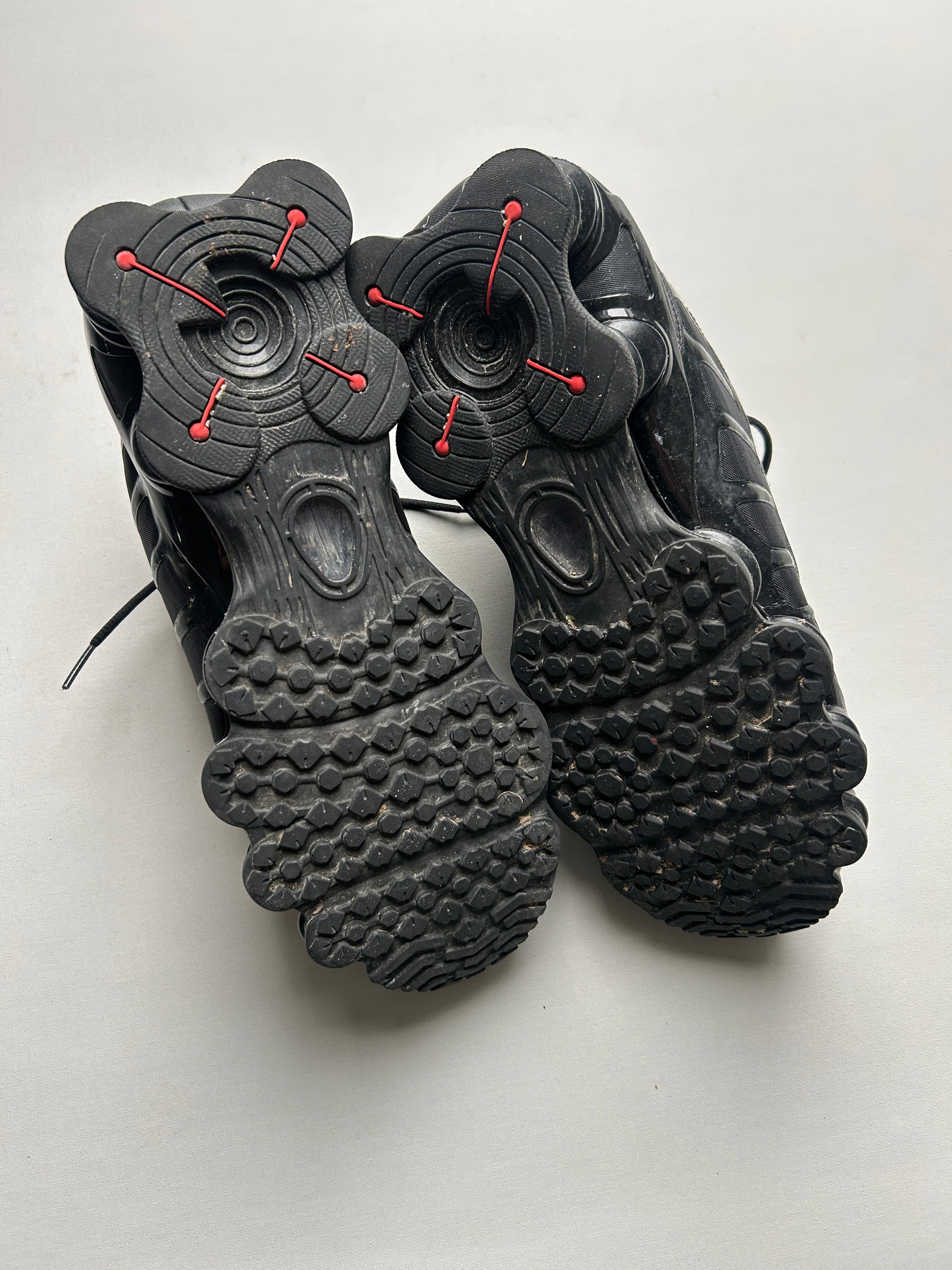 NIKE SHOX TL “ALL BLACK” 45,5EU