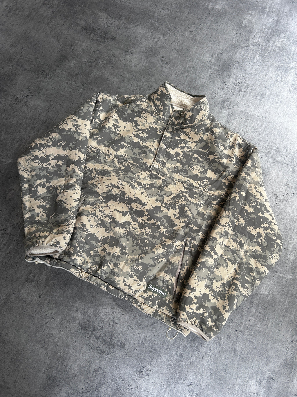 SUPREME POLARTECH SHEARLING REVERSIBLE PULLOVER (L/XL)