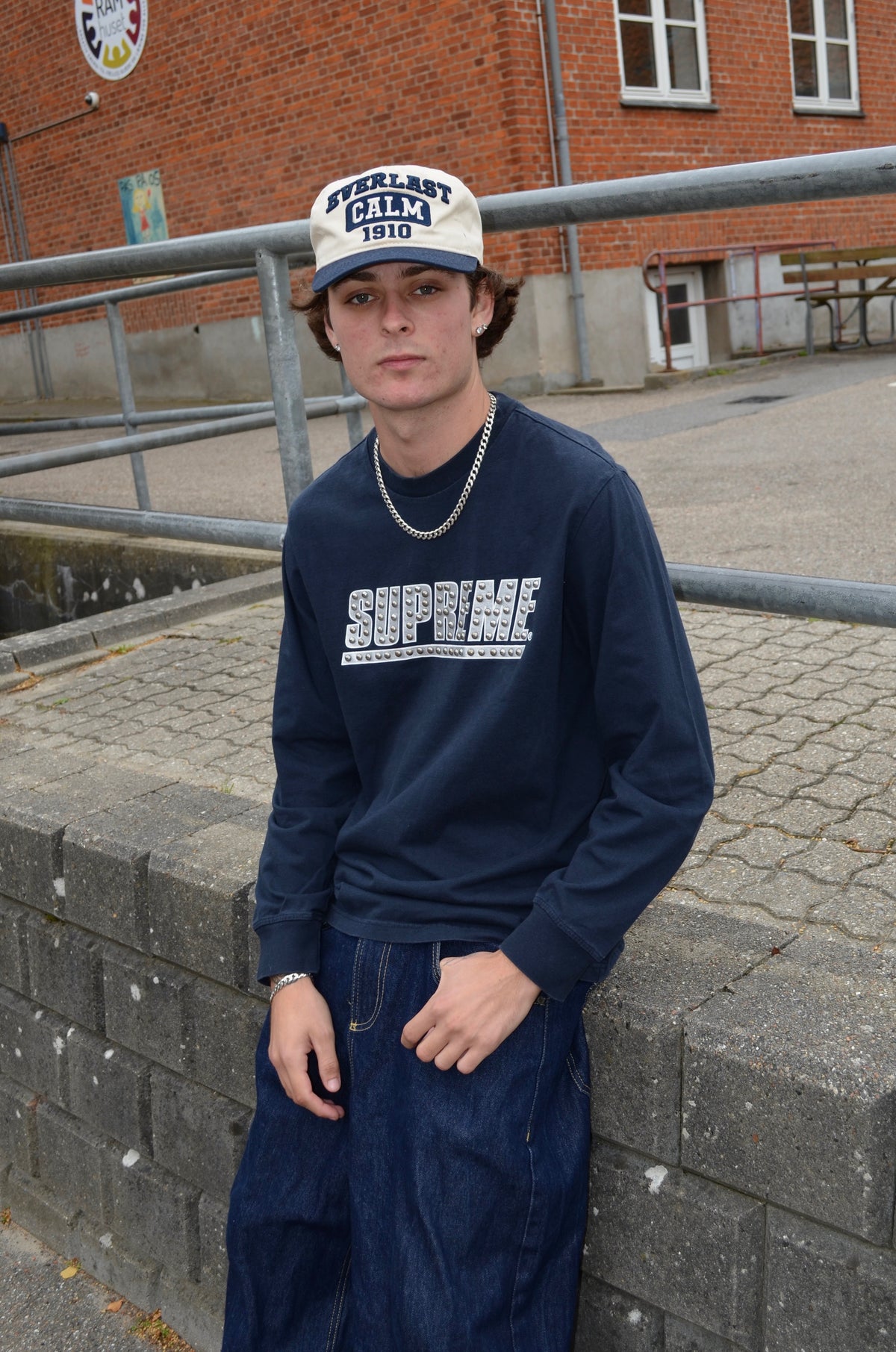 SUPREME STUDDED LONGSLEEVE (M)