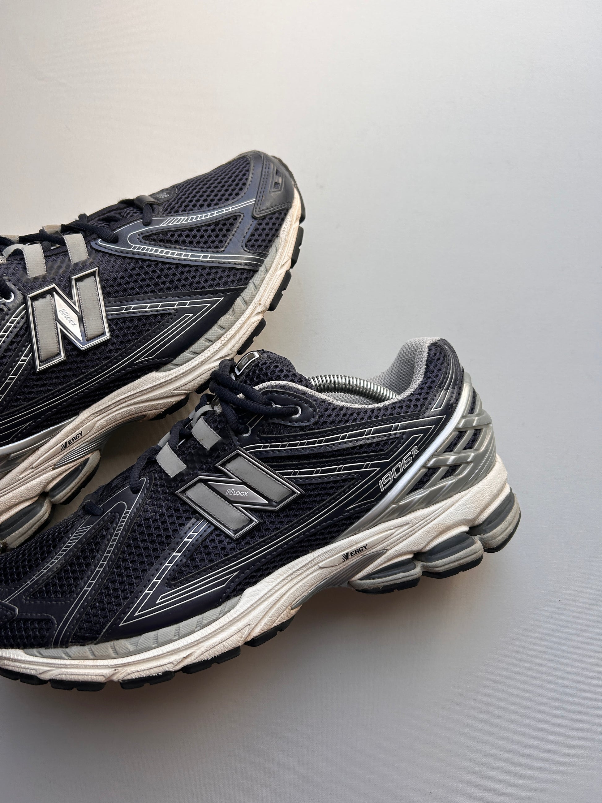 NB1906R “ECLIPSE” 44,5EU