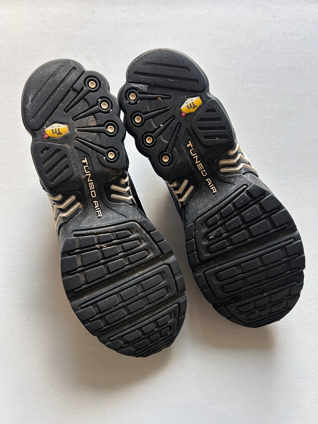 AIR MAX PLUS 3 “GREY/BLACK” 45,5EU