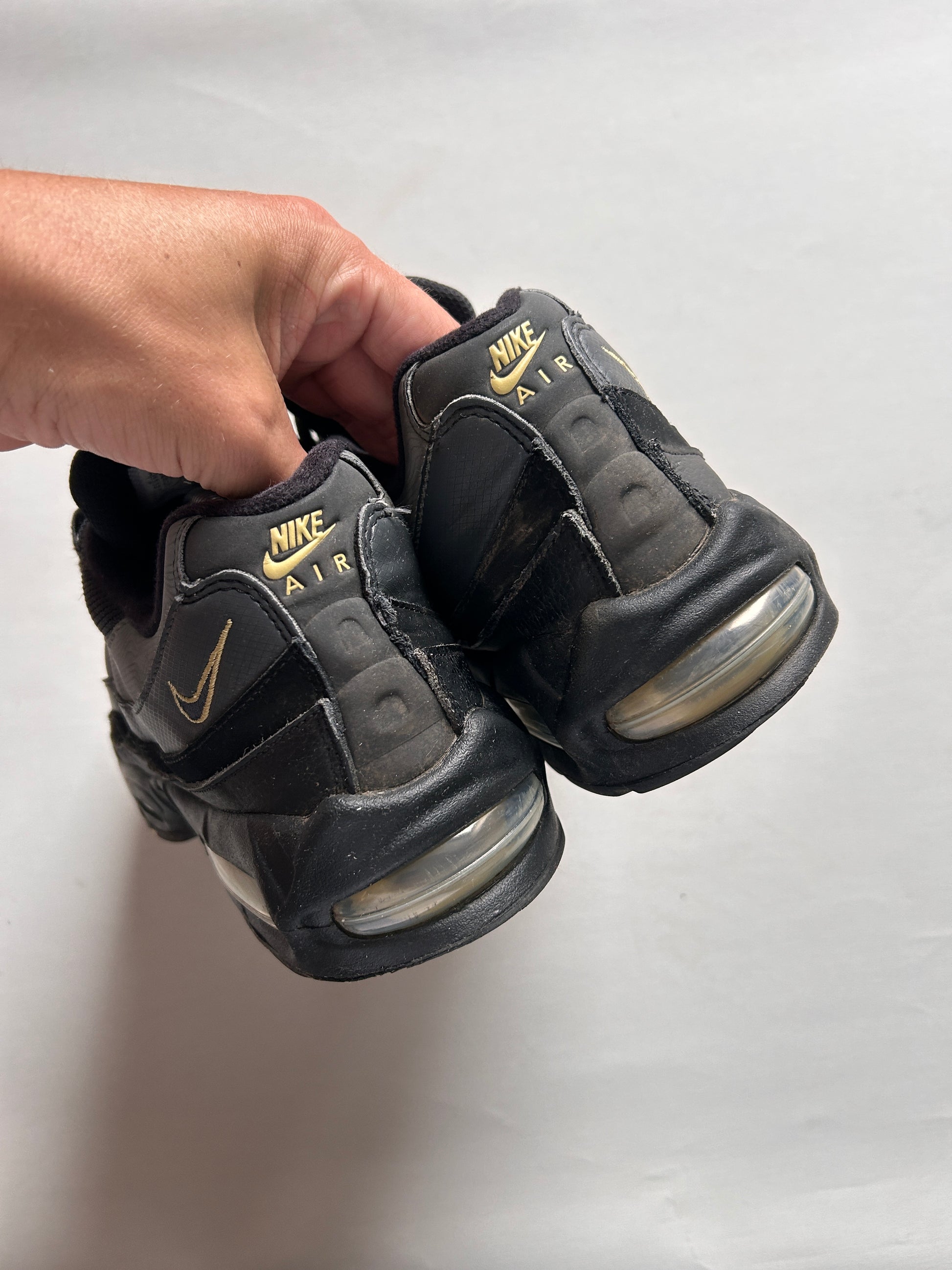 AIR MAX 95 BIG BUBBLE “BLACK/GOLD” 44,5EU