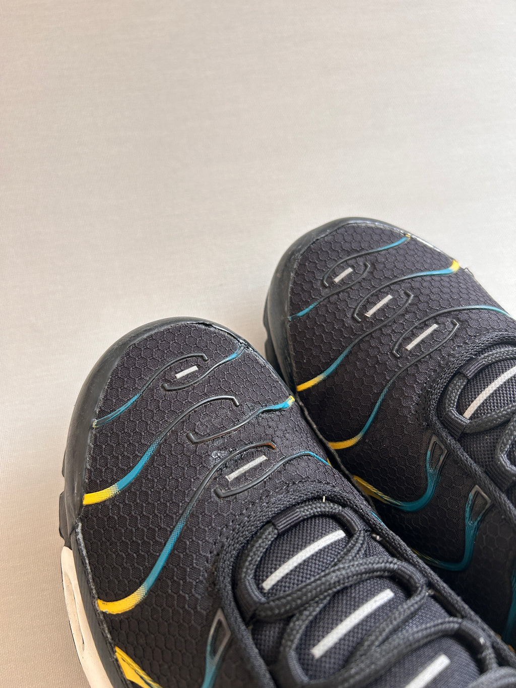 AIR MAX PLUS “BLACK TEAL YELLOW” 44EU