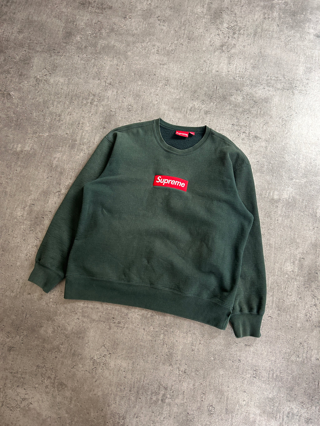 SUPREME BOGO CREWNECK “DARK PINE” (L)