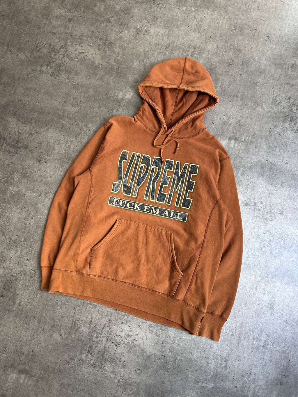 SUPREME FUCK EM ALL PAISLEY HOODIE (M)