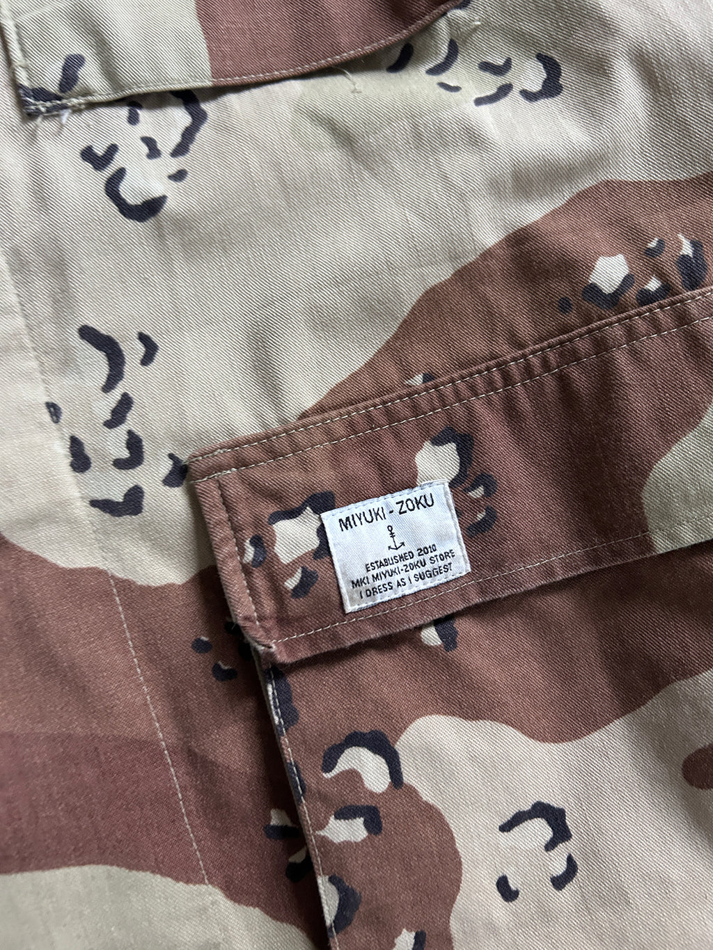 MIYUKI ZOKU DESERT CAMO OVERSHIRT (L)
