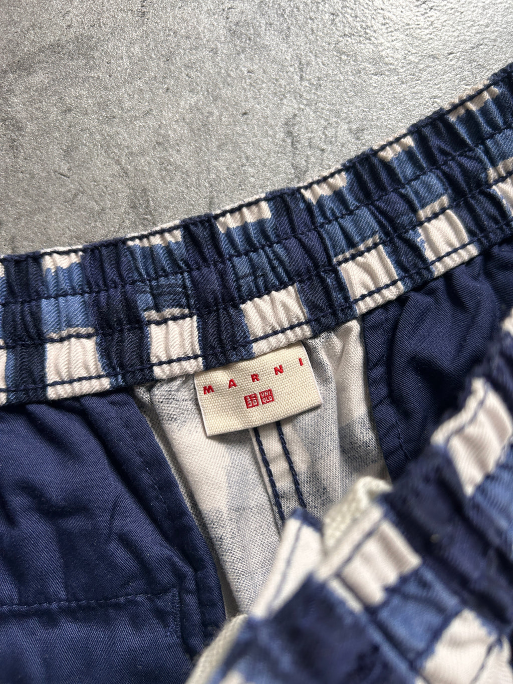 MARNI X UNIQLO SHORTS (M)