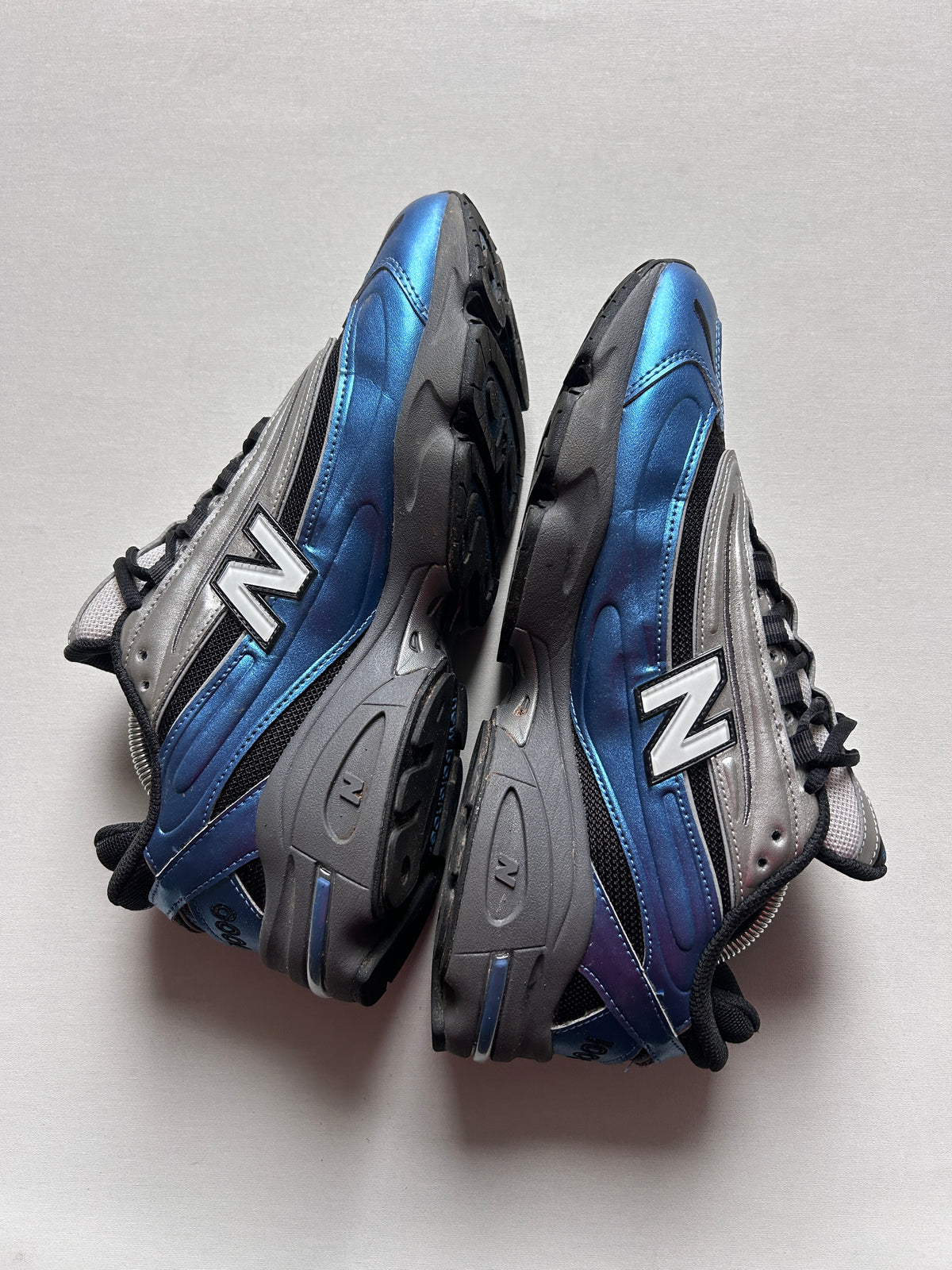 NEW BALANCE 1000N (44EU)