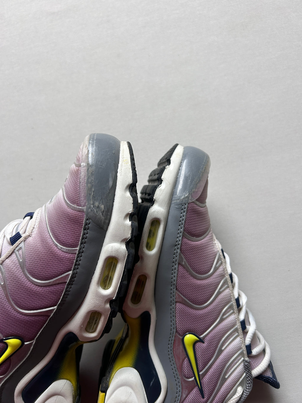 AIR MAX PLUS “VIOLET DUST” 42,5EU