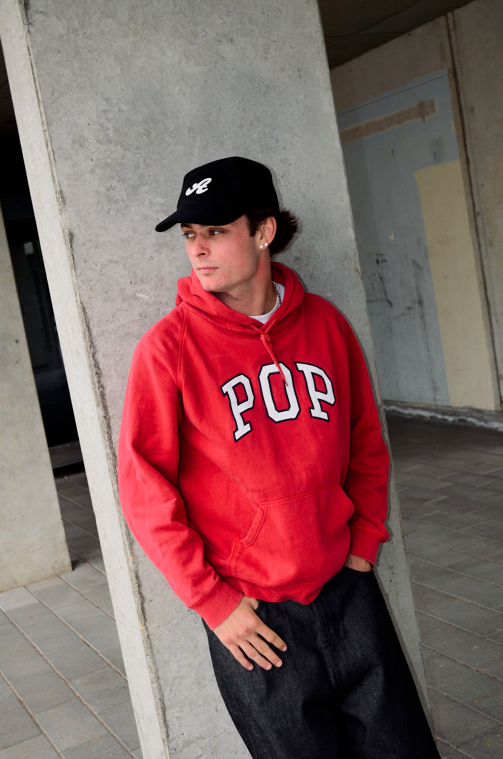 POP TRADING COMPANY HOODIE (M)