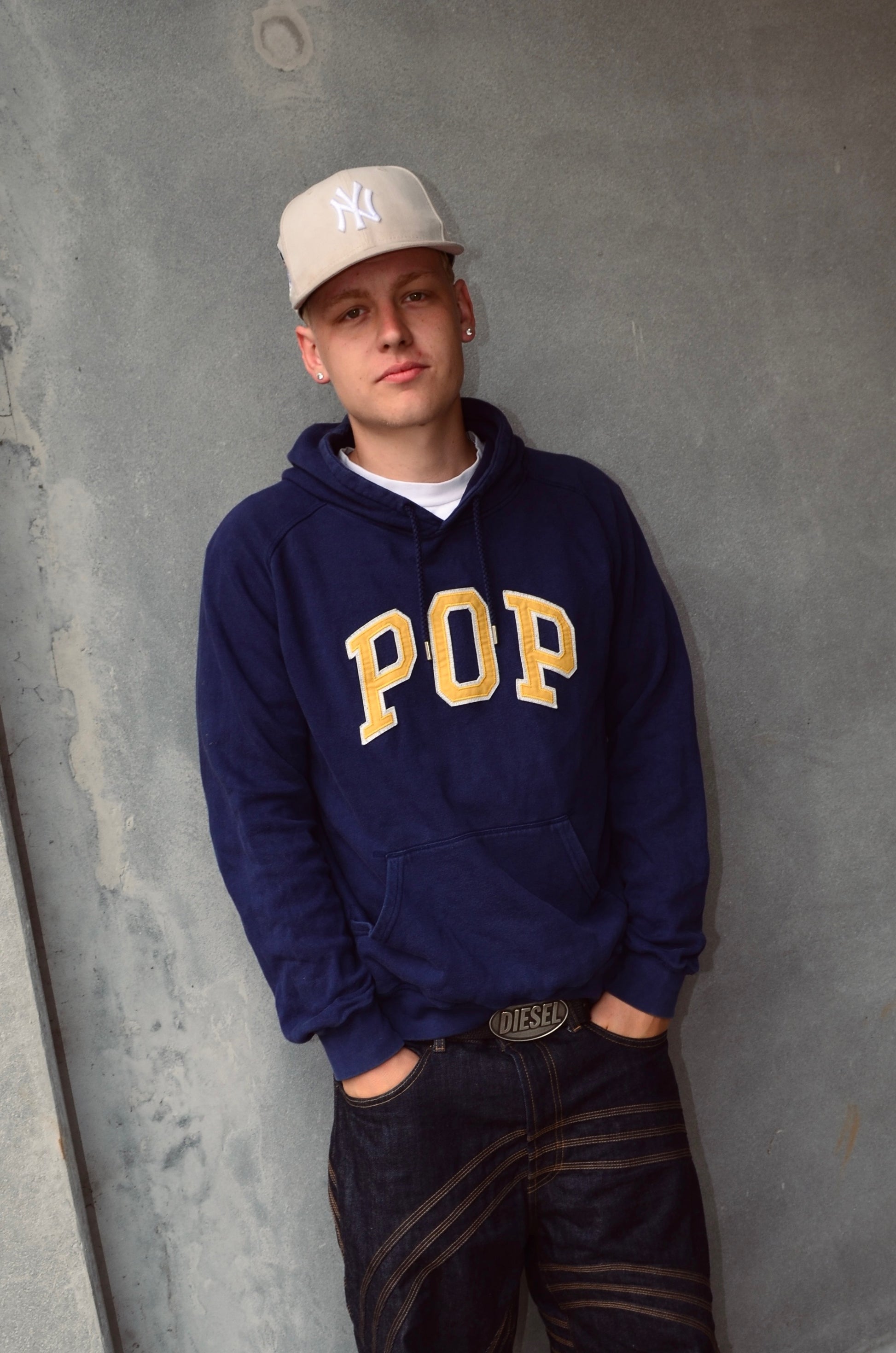 POP TRADING COMPANY HOODIE (L)