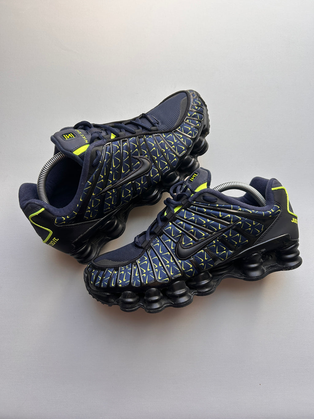 NIKE SHOX TL “MULTI SWOOSH” 42,5EU