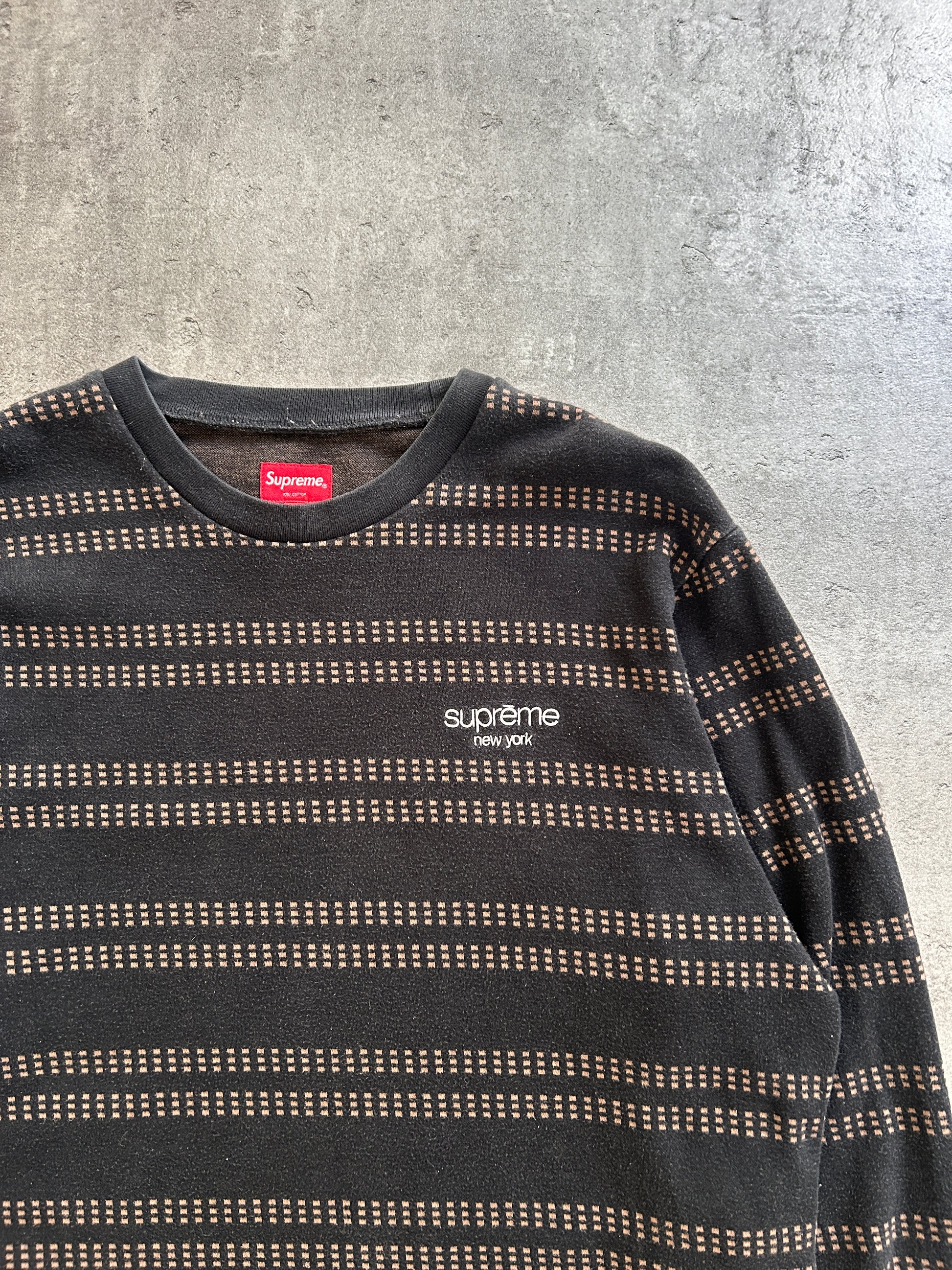 SUPREME DASH STRIPE CREWNECK (M/L)