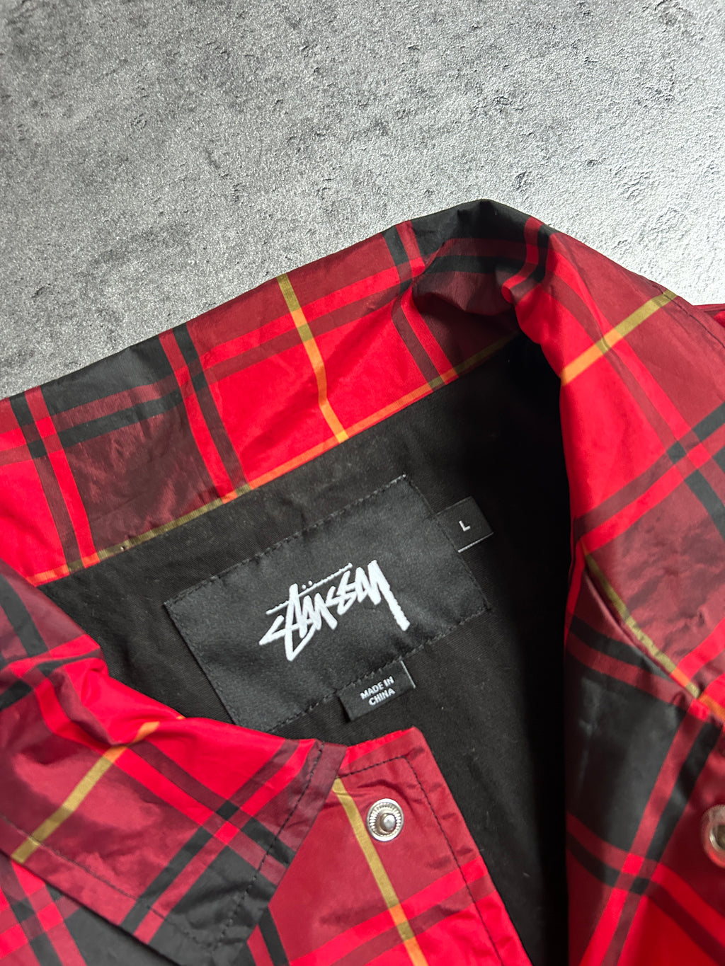 STÜSSY RED PLAID COACH JACKET (L)