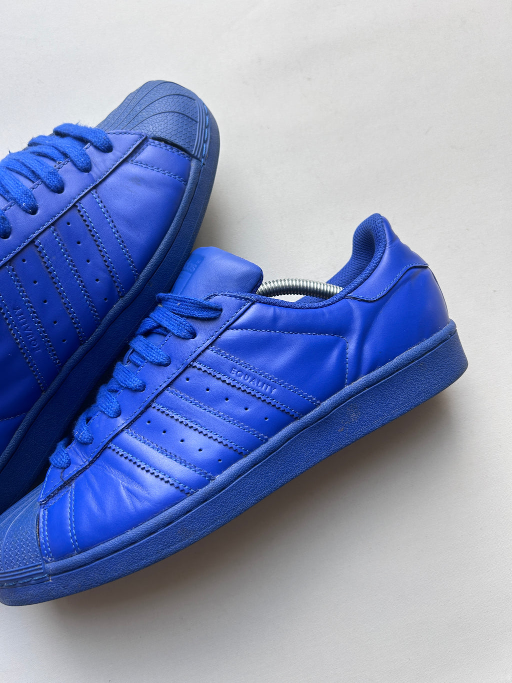 PHARELL SUPERSTAR BLUE (44,5EU)