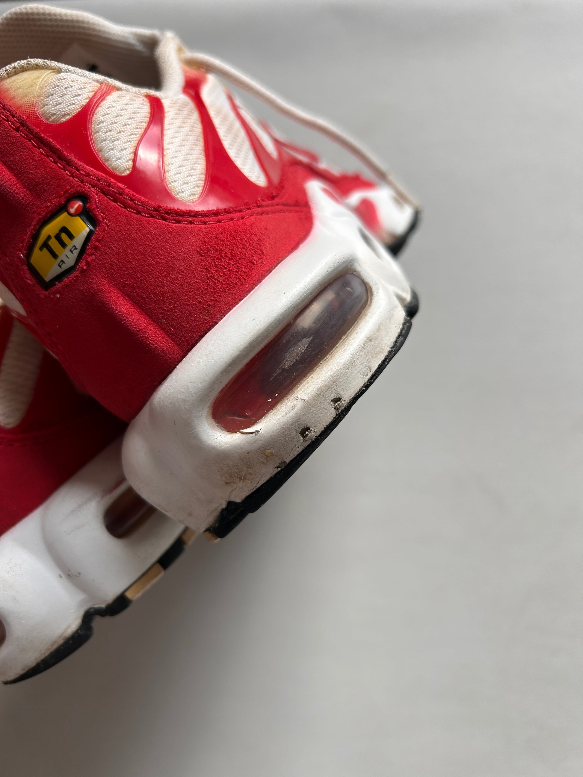 AIR MAX PLUS “UNIVERSITY RED” 45EU
