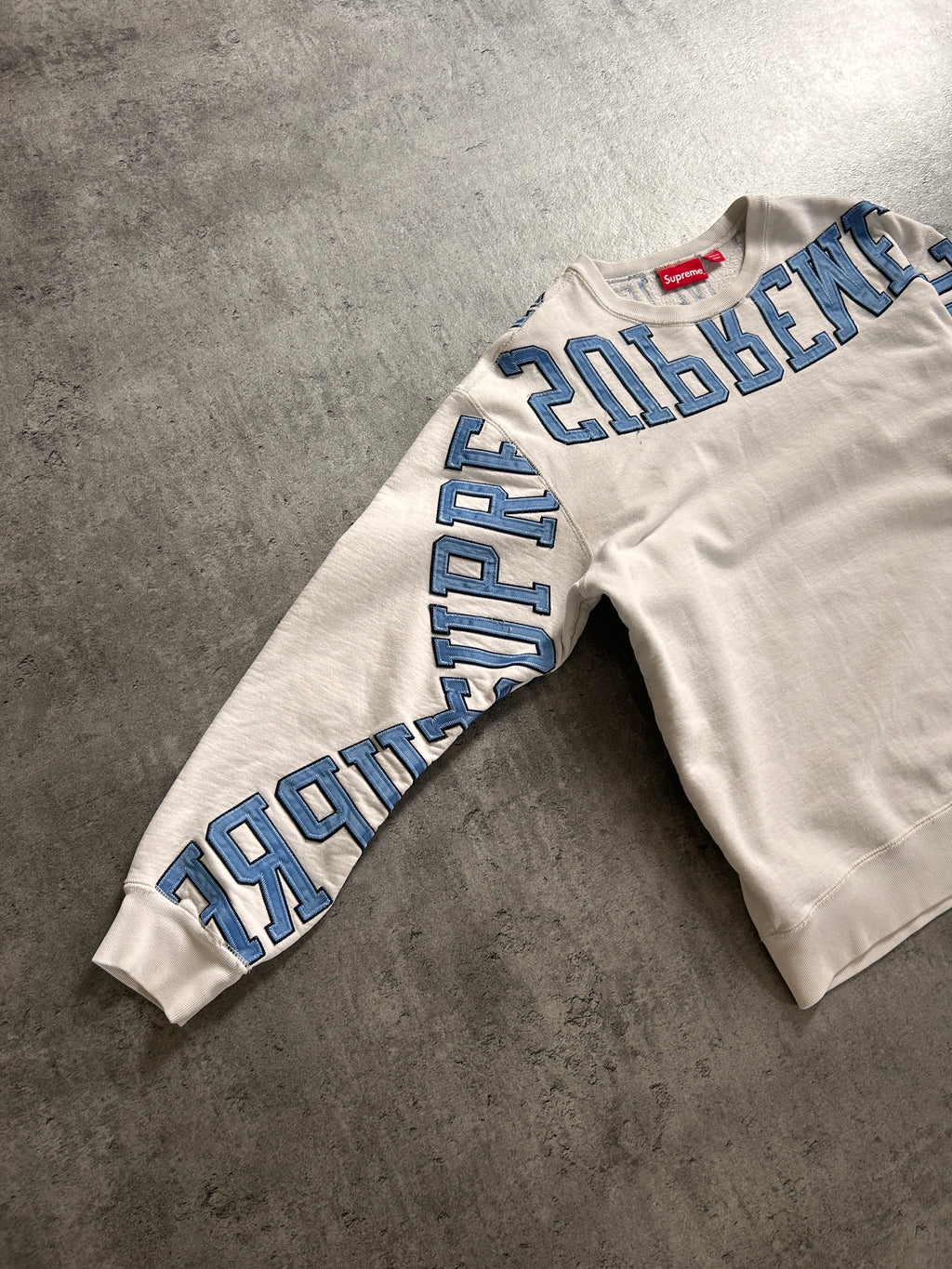 SUPREME MULTI ARC CREWNECK (M)