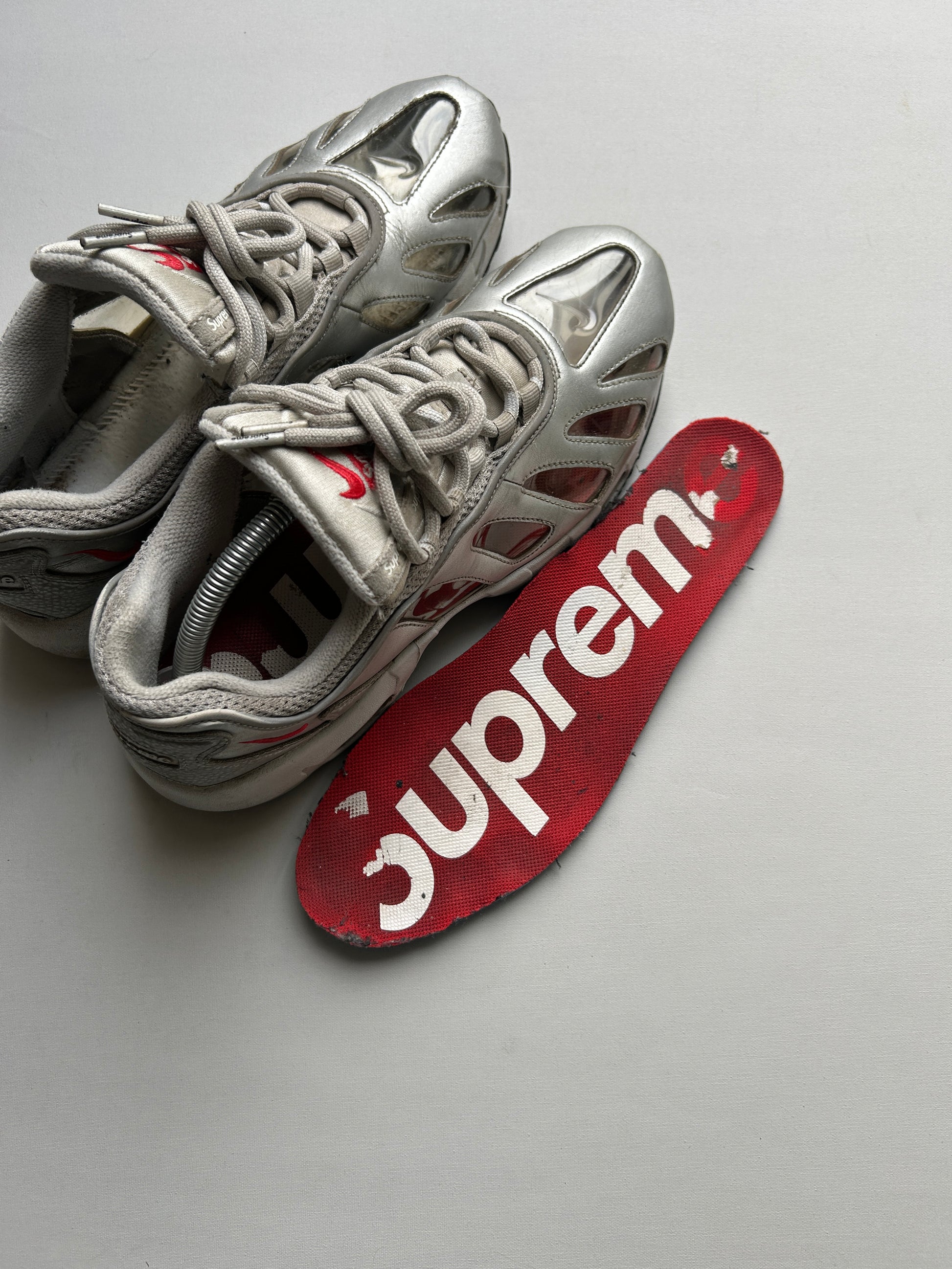 AIR MAX 96 X SUPREME “SILVER BULLET” 44EU