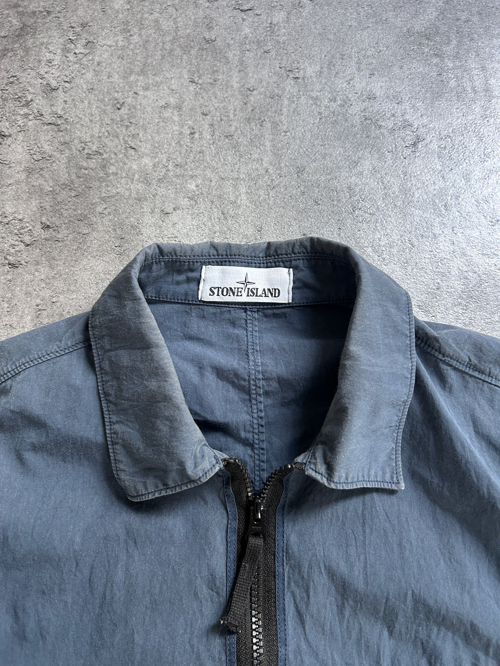 STONE ISLAND OVERSHIRT (M)