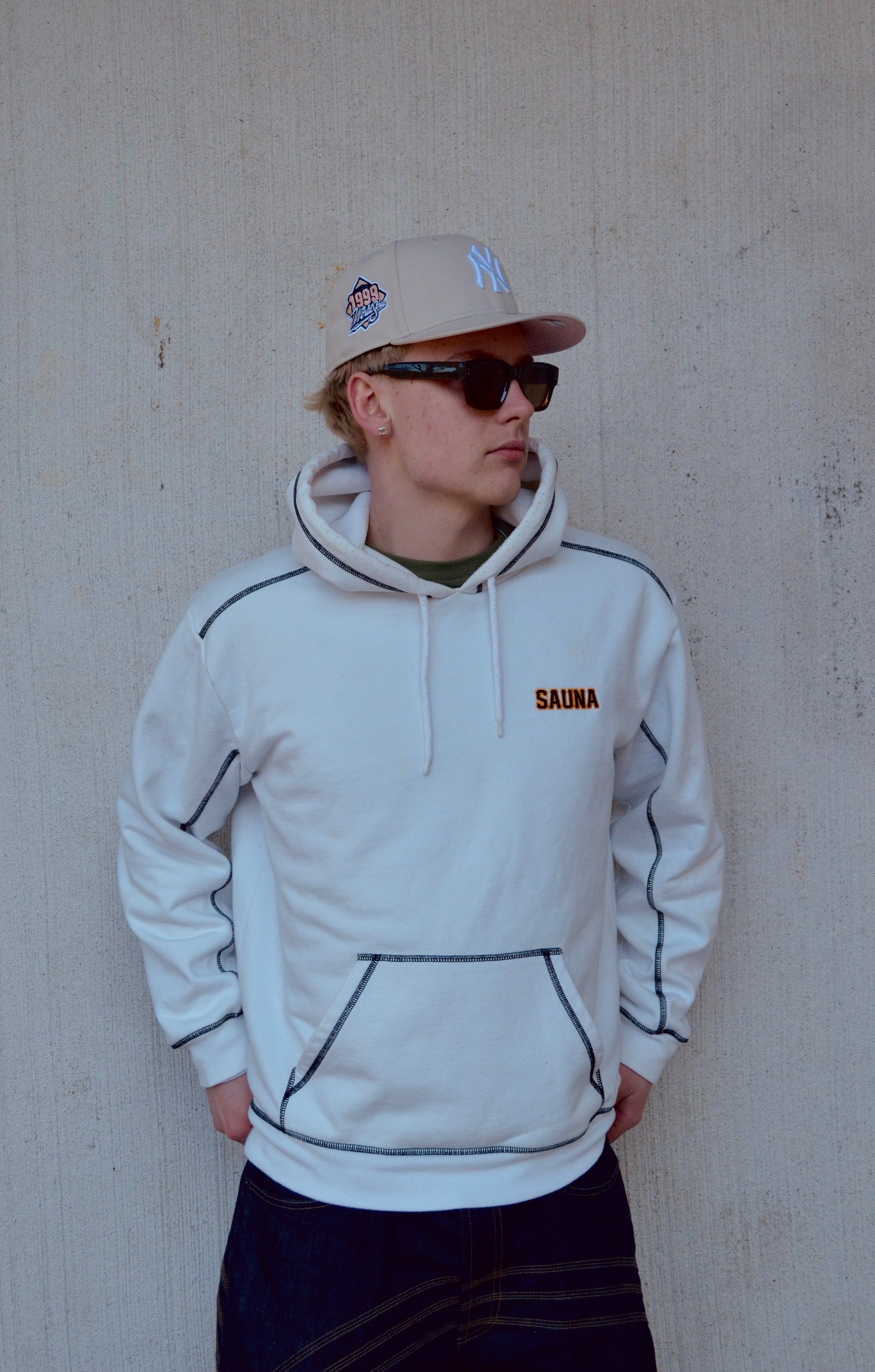 SAUNA STITCH HOODIE (XL)