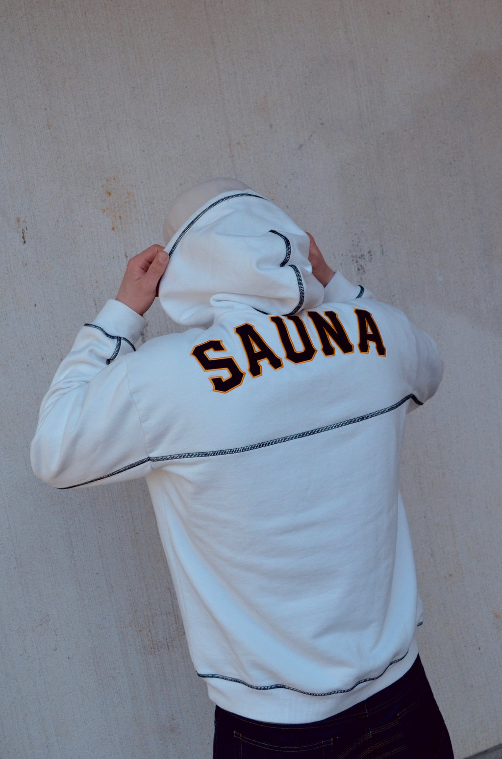 SAUNA STITCH HOODIE (XL)