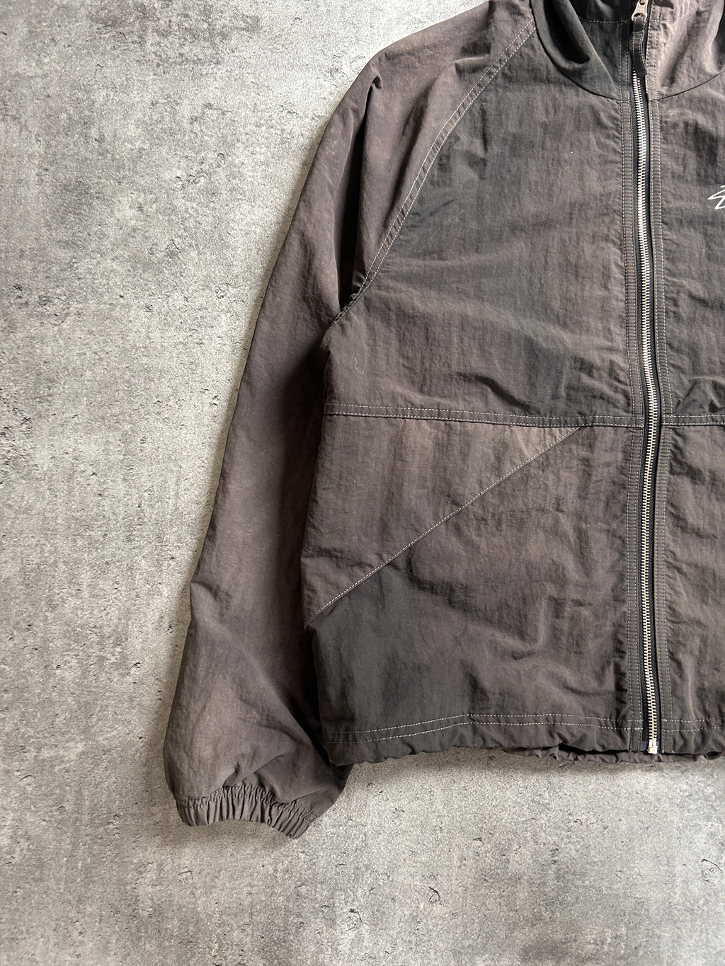 STÜSSY BEACH SHELL JACKET (S)