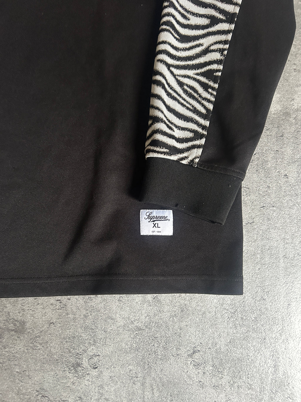 SUPREME ZEBRA LS JERSEY FW2019 (XL)