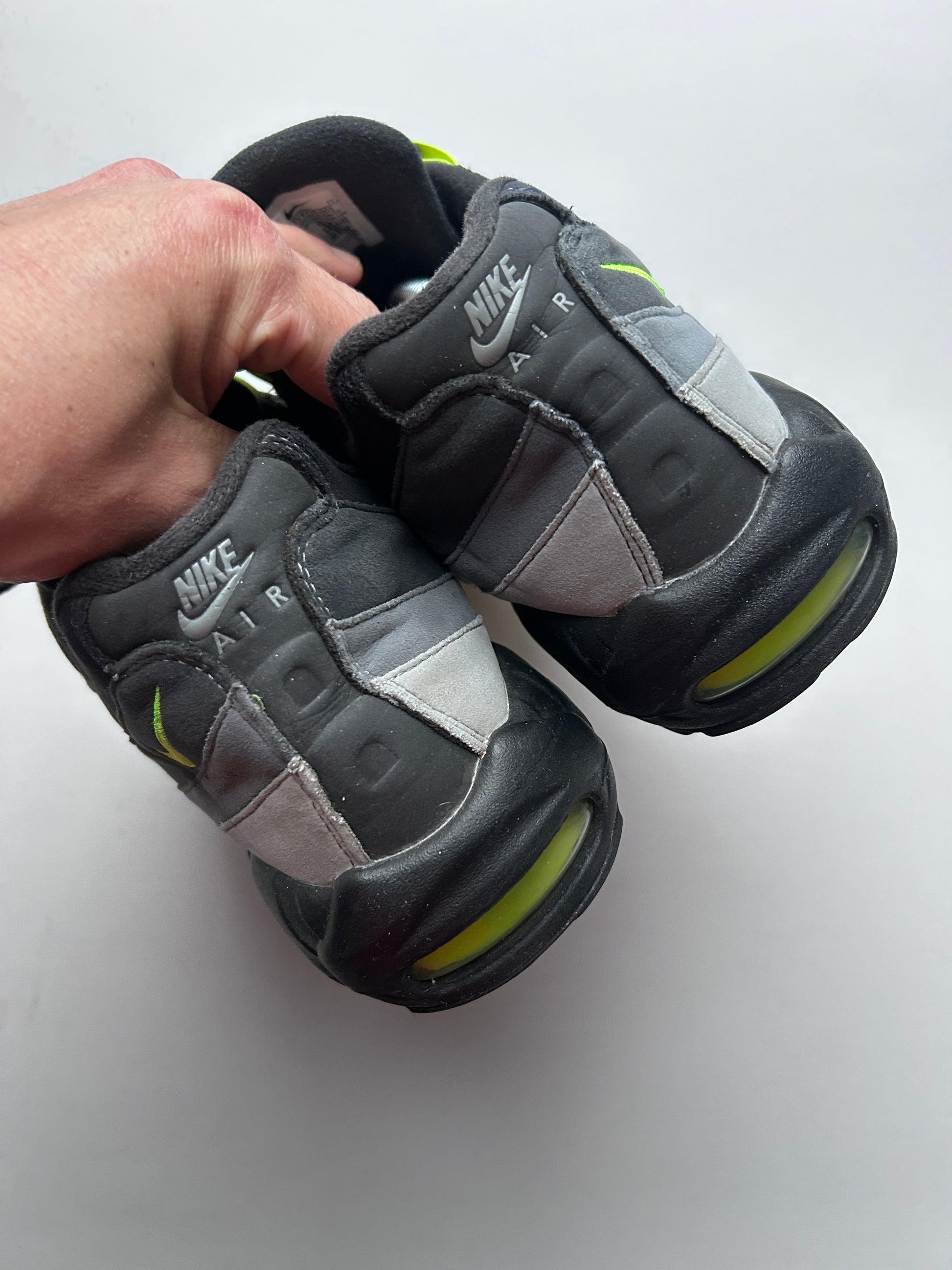 AIR MAX 95 “BLACK NEON” 46EU