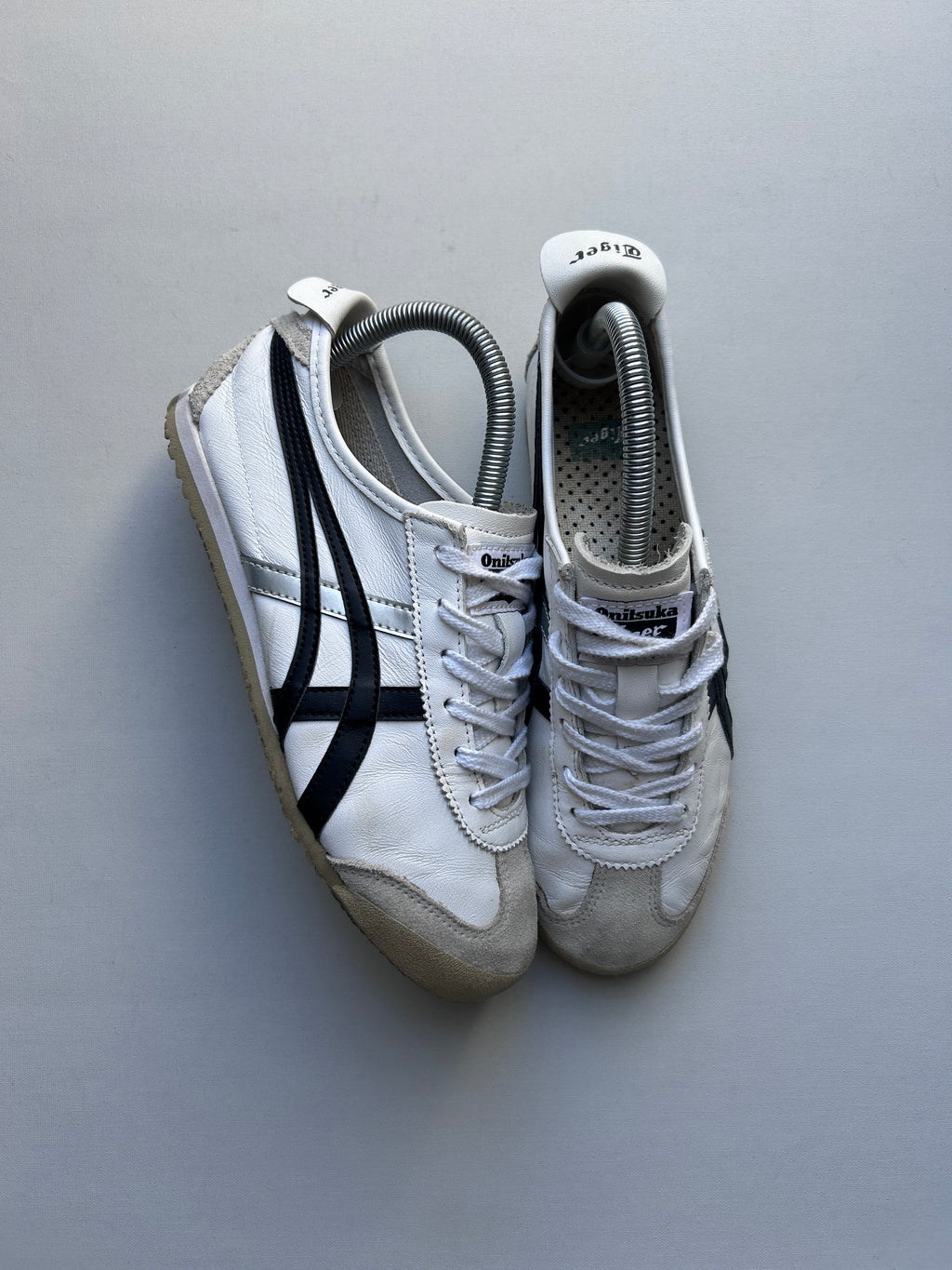 ASICS ONITSUKA TIGER “WHITE/SILVER” 38EU