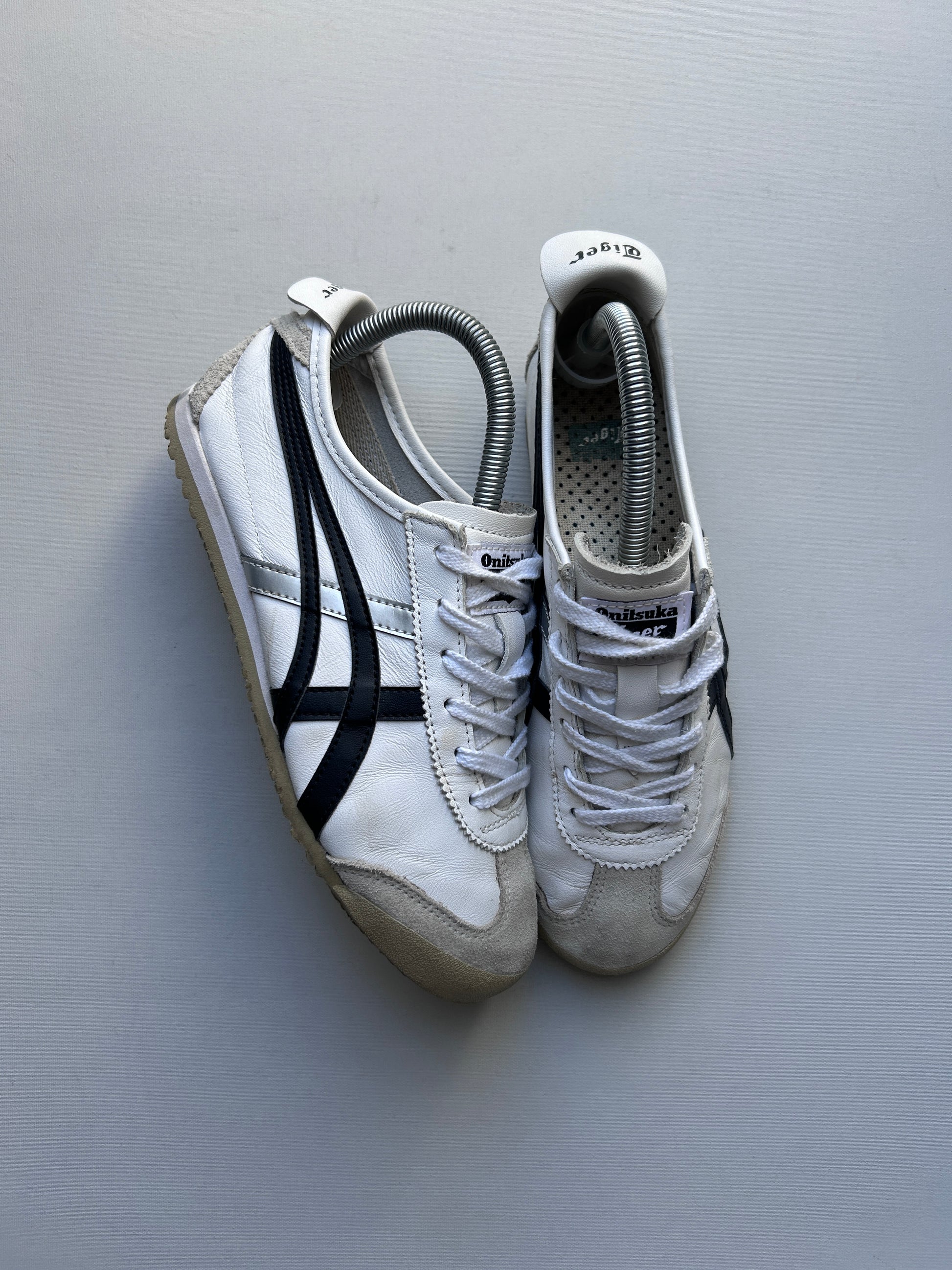 ASICS ONITSUKA TIGER “WHITE/SILVER” 38EU