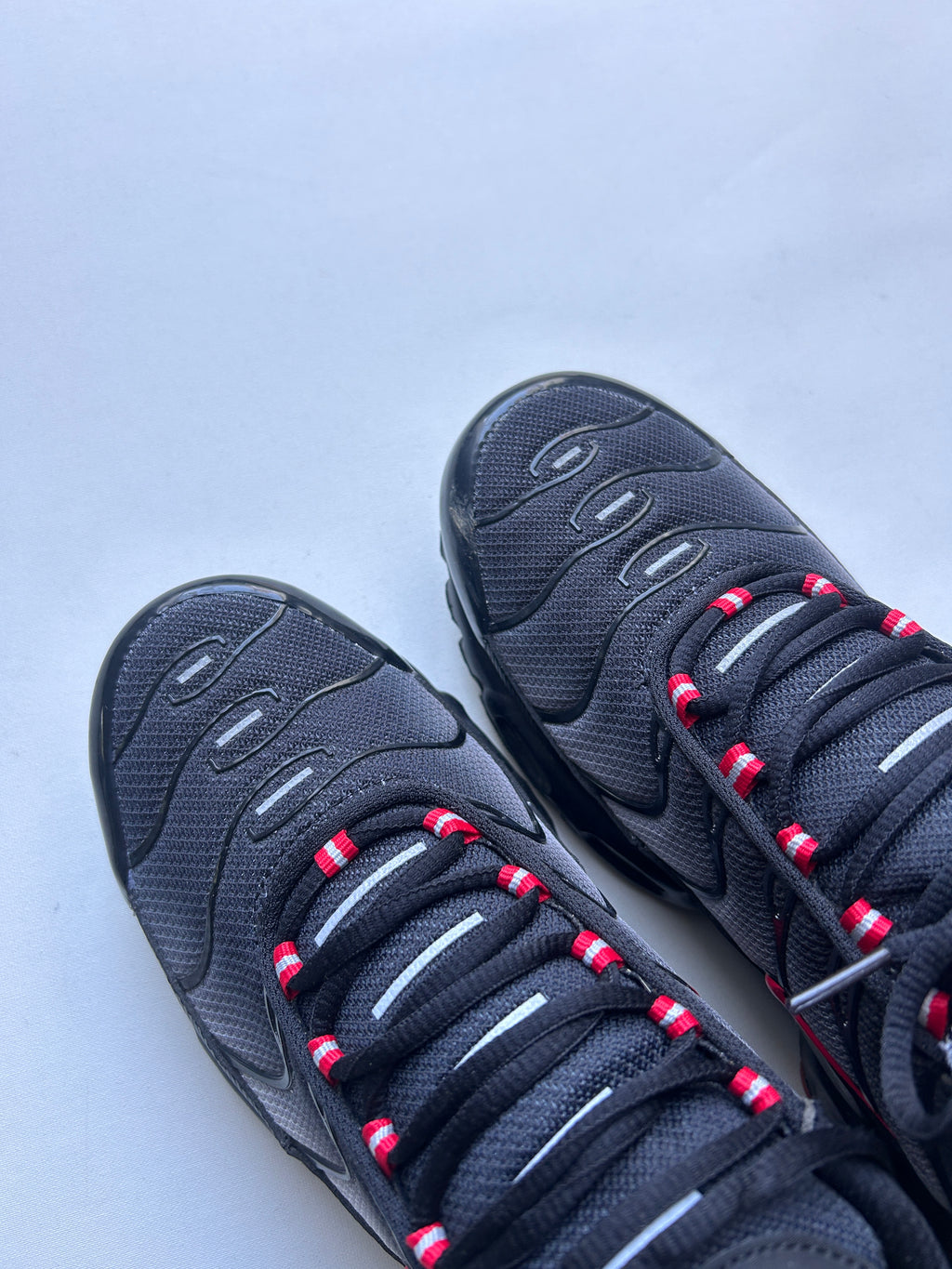 AIR MAX PLUS “BLACK RED GRADIENT” 44,5EU