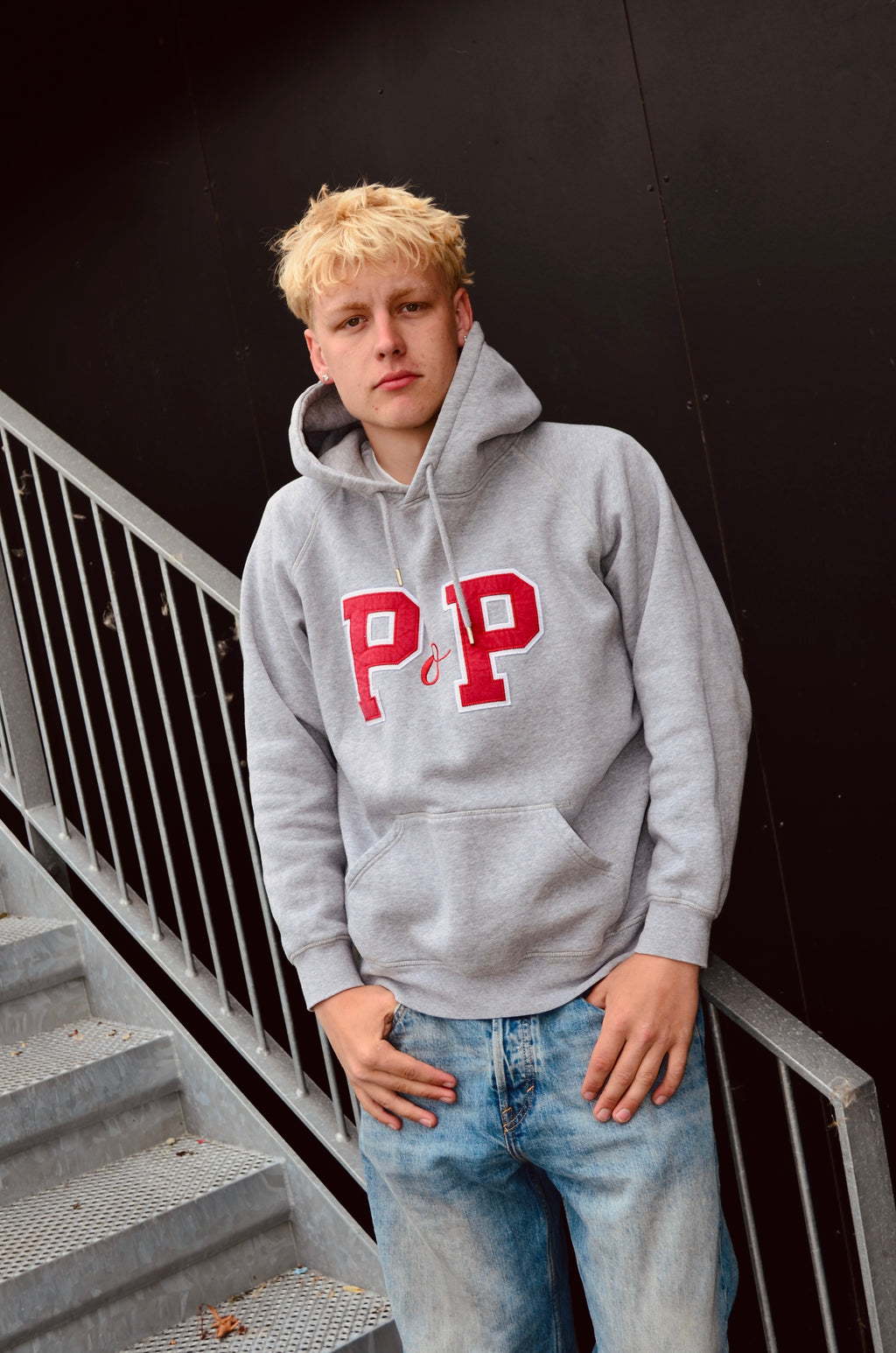 POP TRADING COMPANY HOODIE (L)