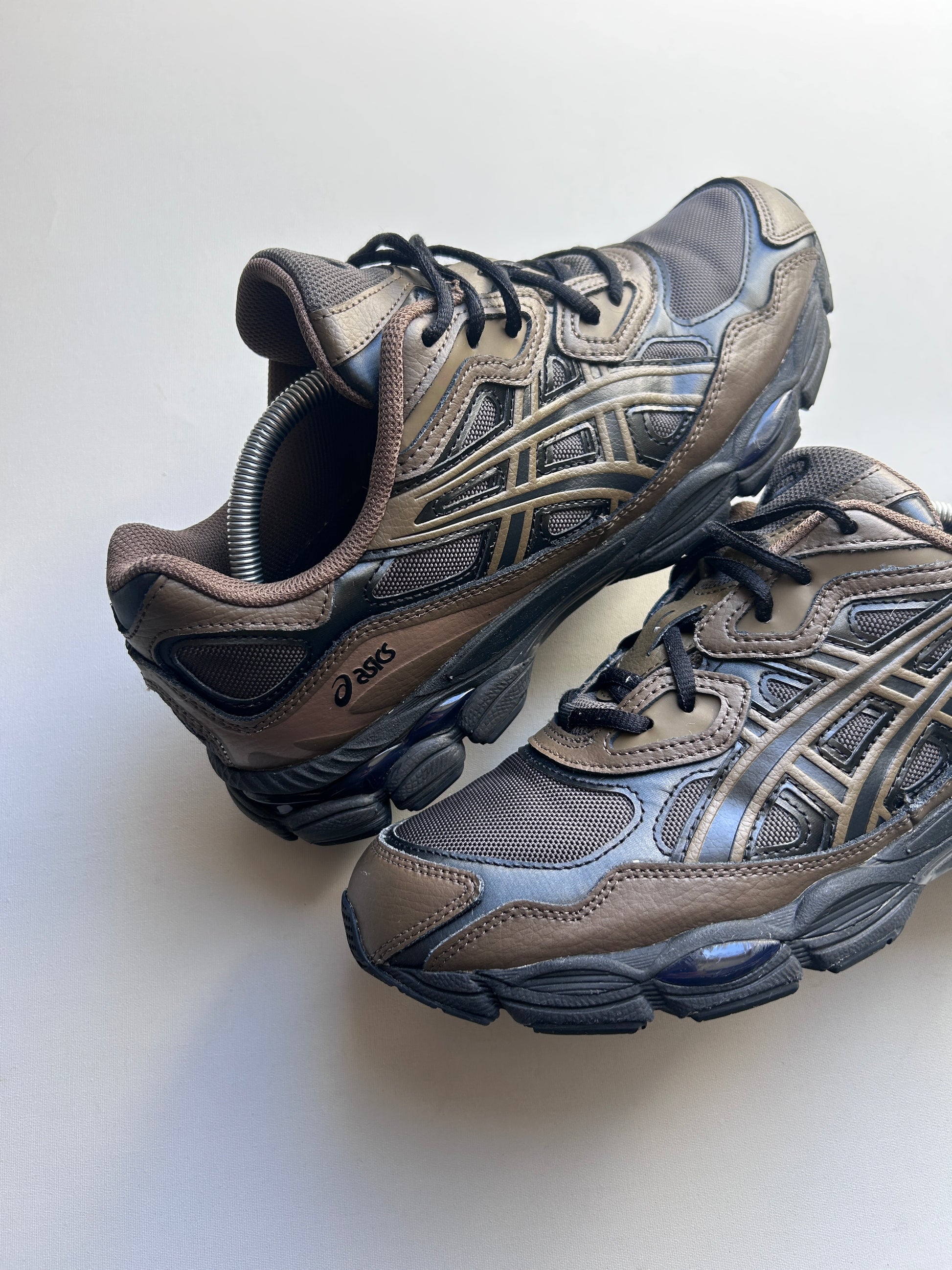 ASICS GEL NYC “DARK SEPIA” 44EU