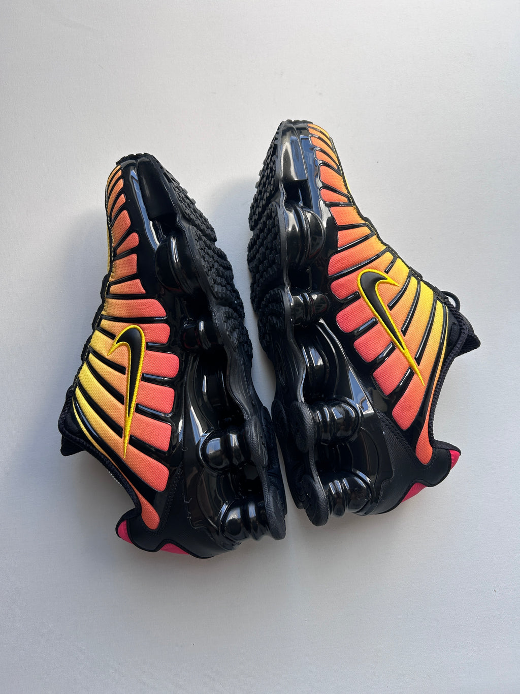 NIKE SHOX TL “SUNRISE” 42,5EU