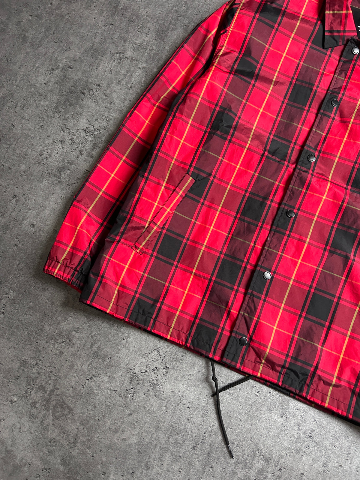 STÜSSY RED PLAID COACH JACKET (L)