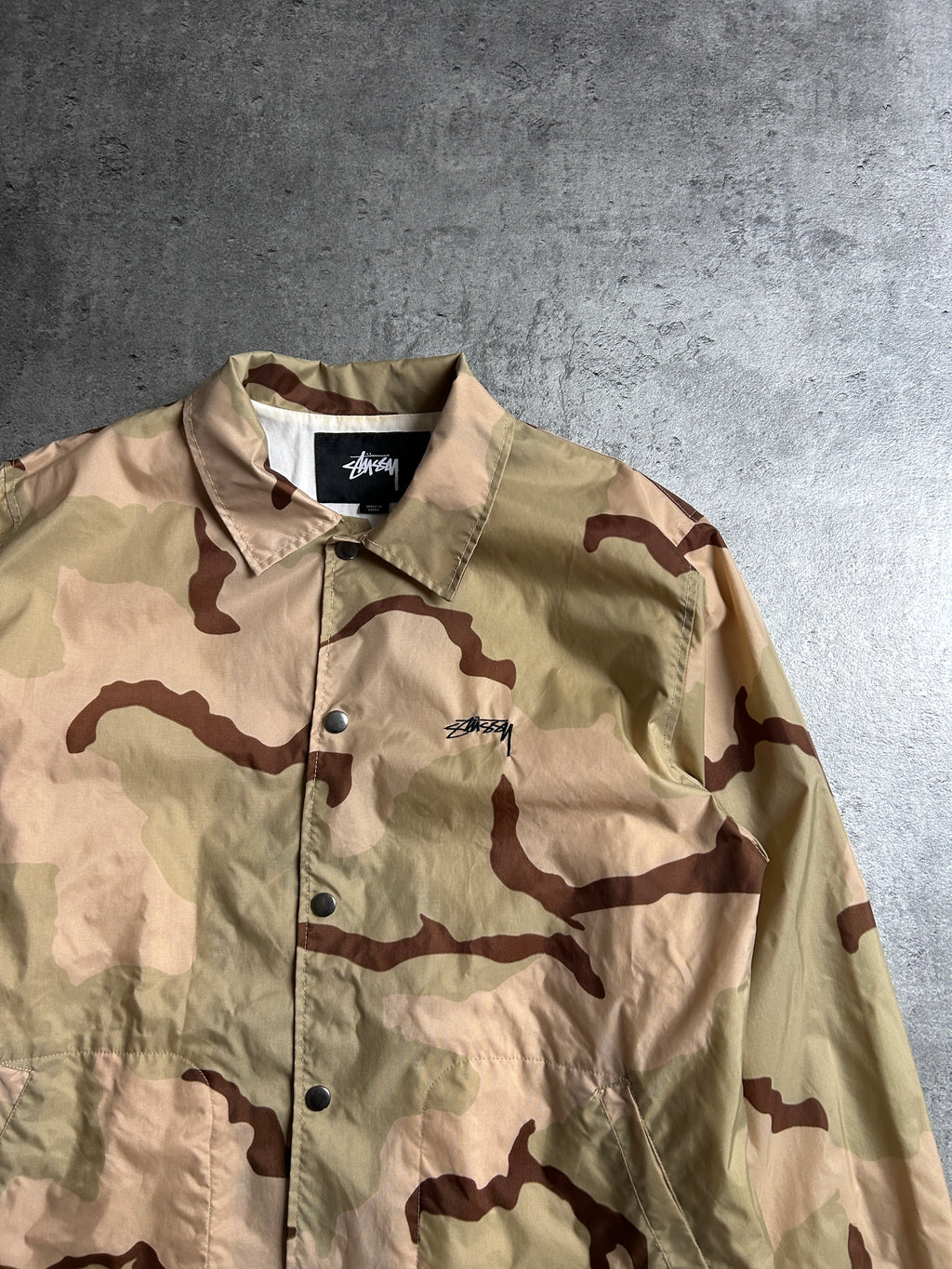STÜSSY DESERT CAMO COACH JACKET (M)