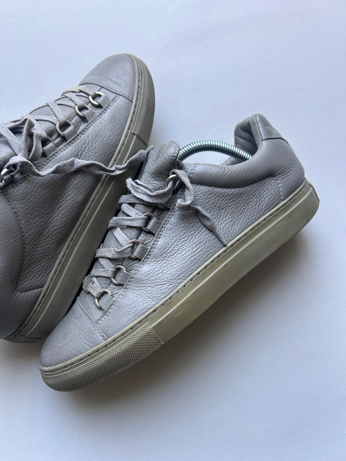 BALENCIAGA ARENA LOW GRÅ (42EU)