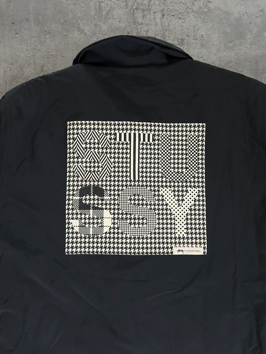 STÜSSY INTERNATIONAL COACH JACKET (L)