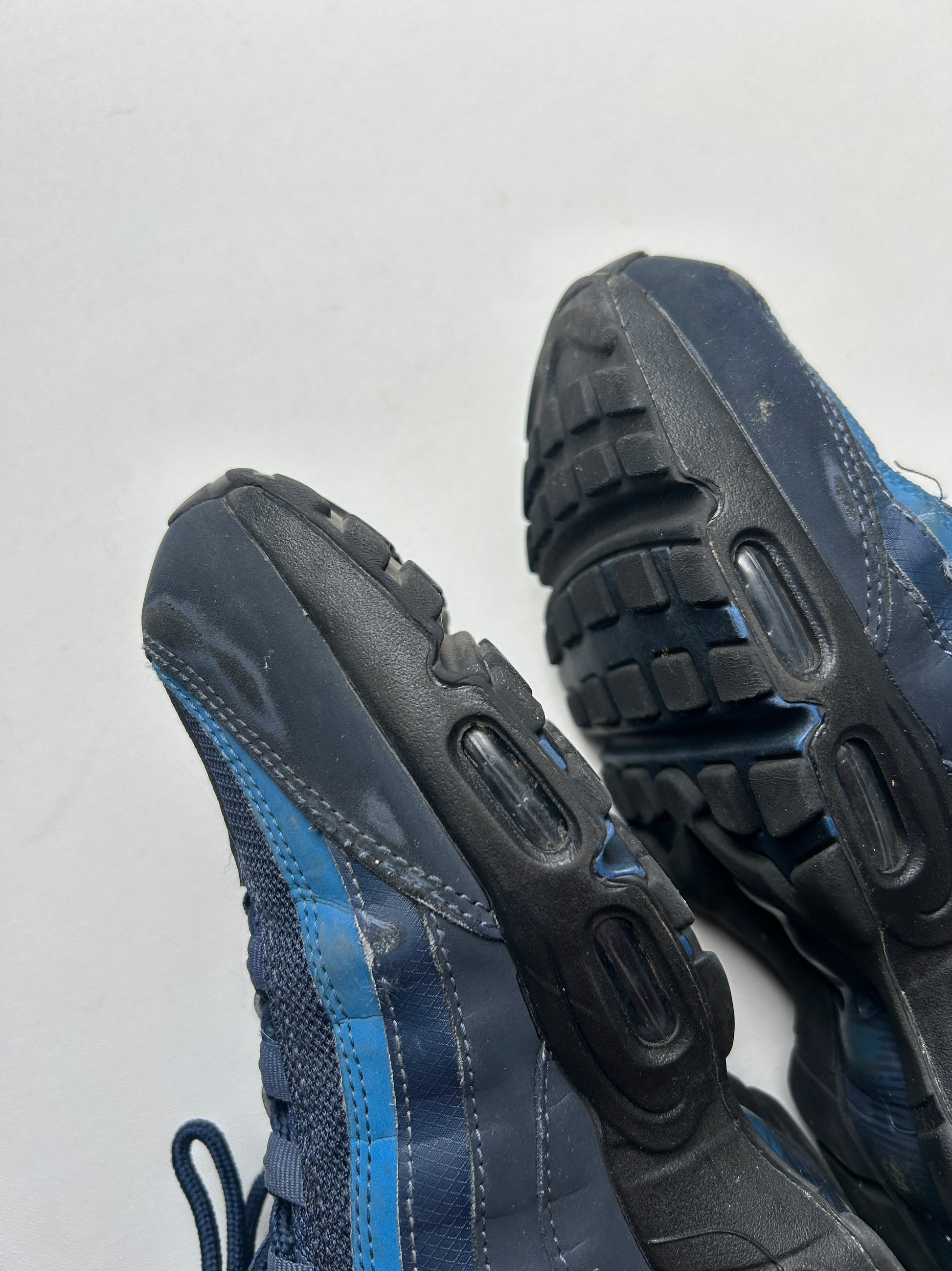 AIR MAX 95 “BLUE NAVY” 43EU