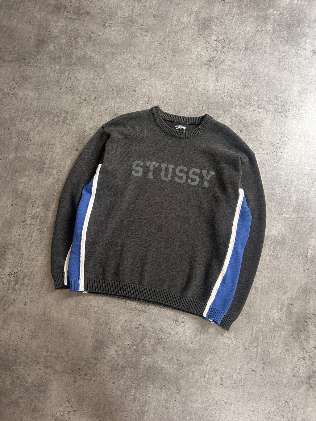 STÜSSY CONTRAST STRIPE KNIT SWEATER (L)